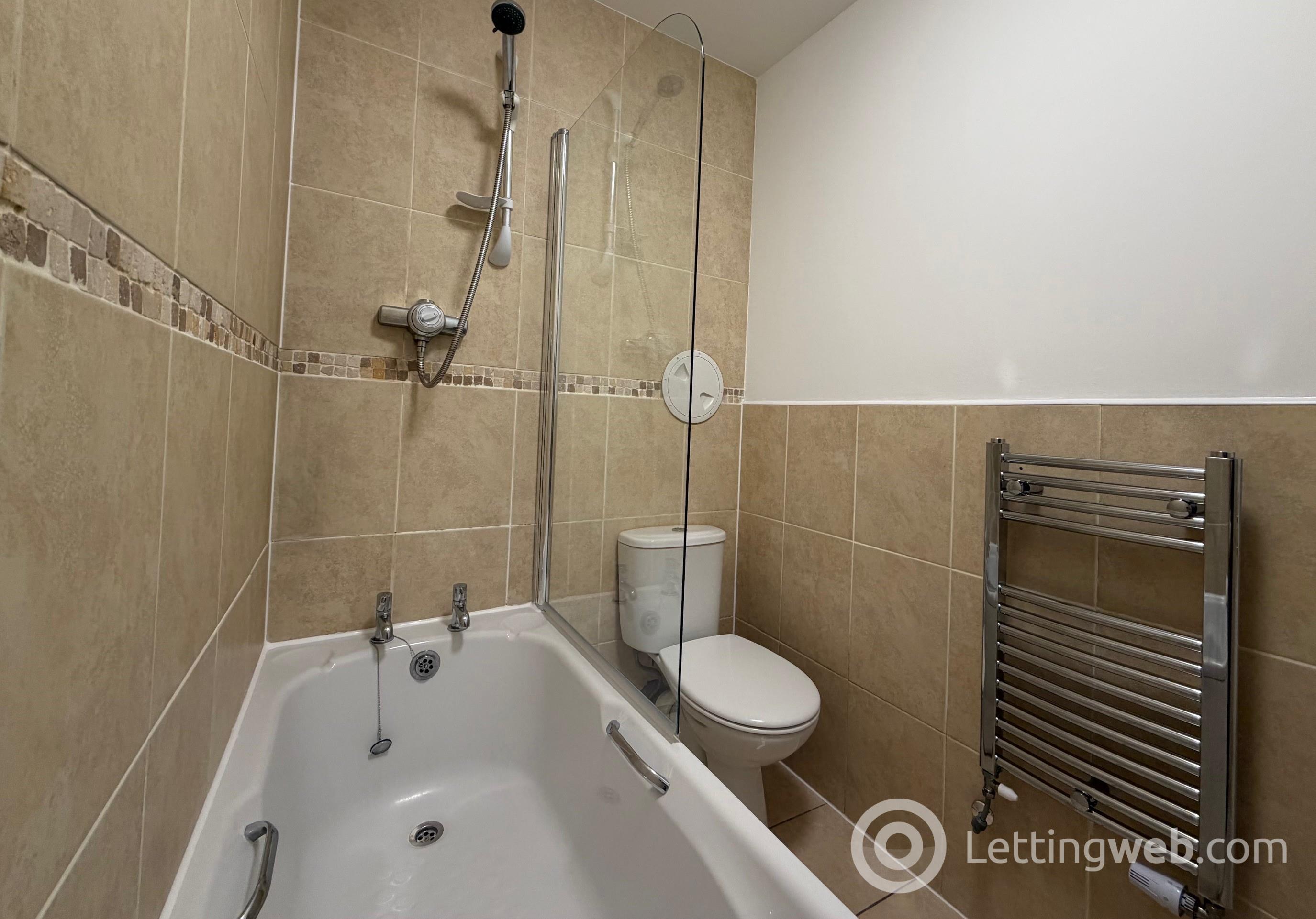 Property to rent in Flat 1, 16 Clockmill Lane, Edinburgh, EH8 8HY