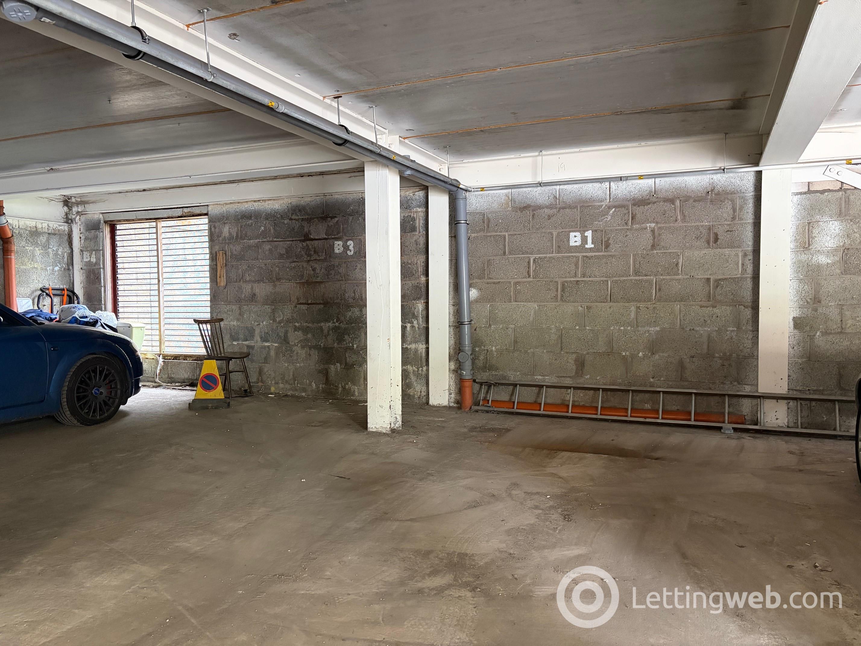 Property to rent in Flat 1, 16 Clockmill Lane, Edinburgh, EH8 8HY