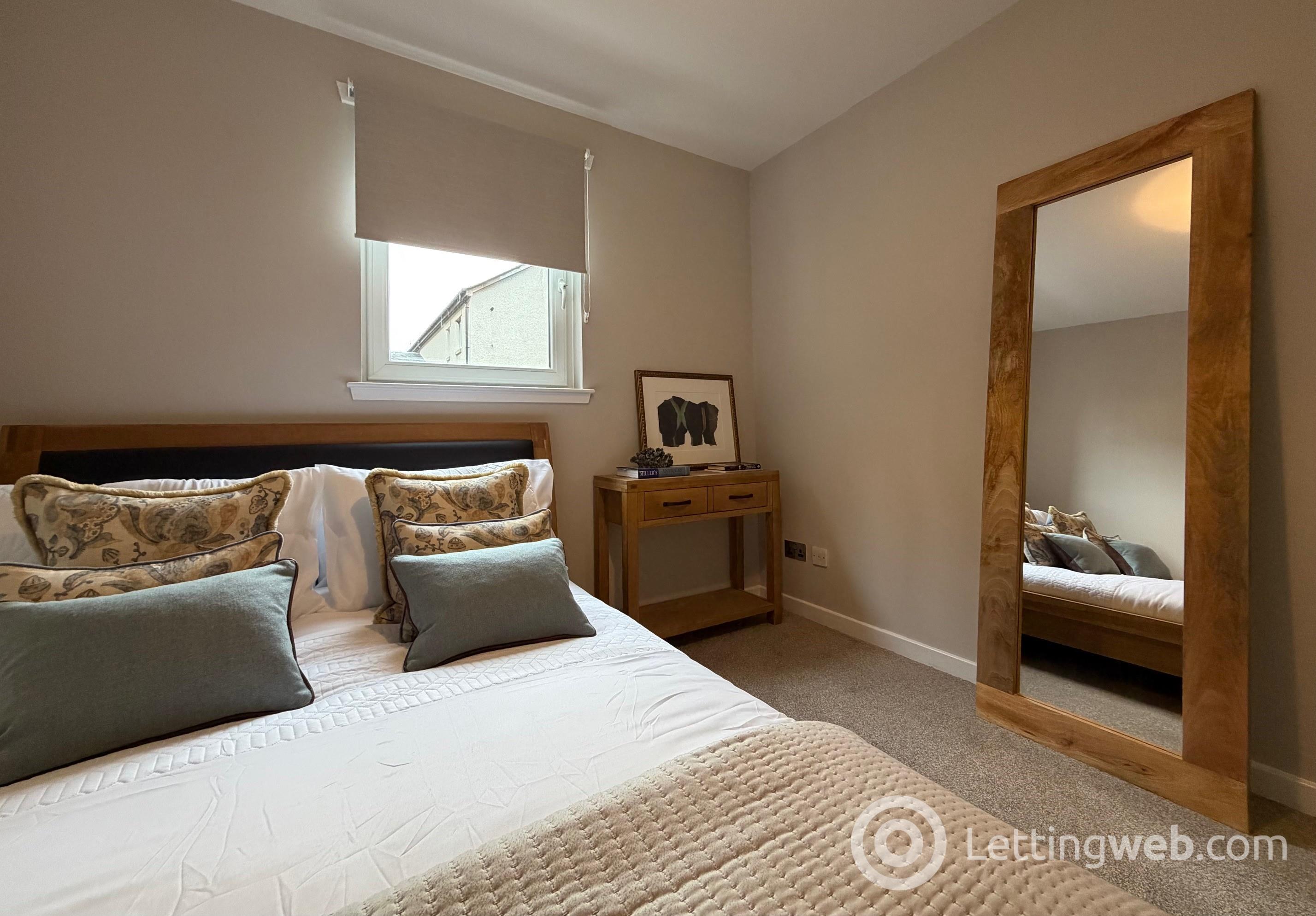 Property to rent in Flat 1, 16 Clockmill Lane, Edinburgh, EH8 8HY