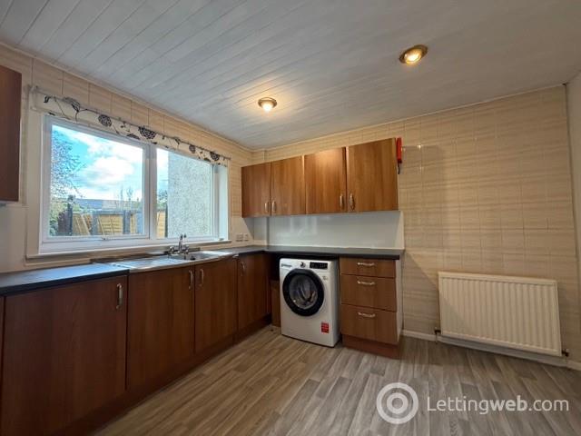 Property to rent in 6 Whitecraig Gardens East, Whitecraig, Musselburgh, EH21 8PL