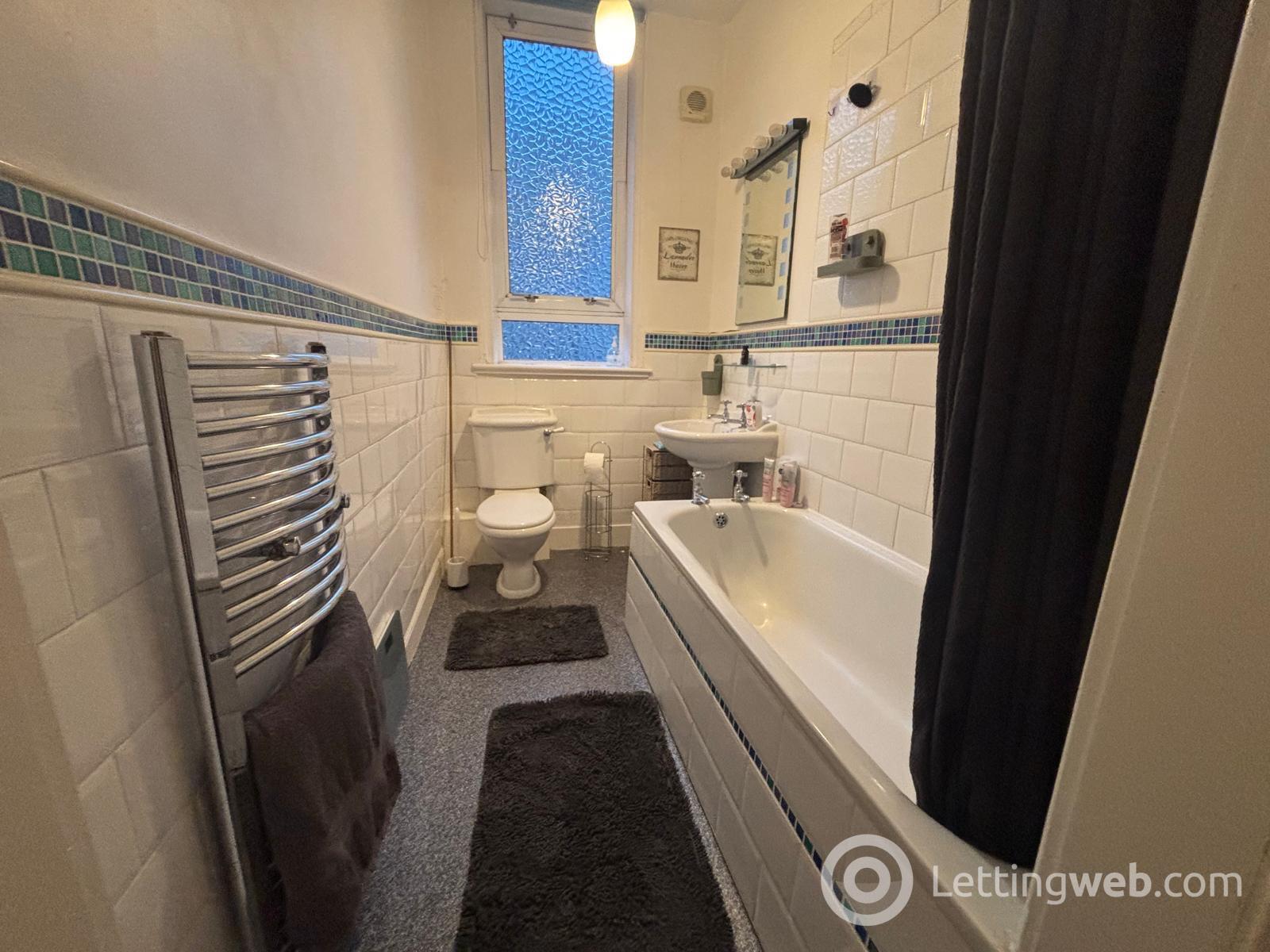 Property to rent in 1F1, 48 Bruntsfield Gardens, Edinburgh, EH10 4DZ