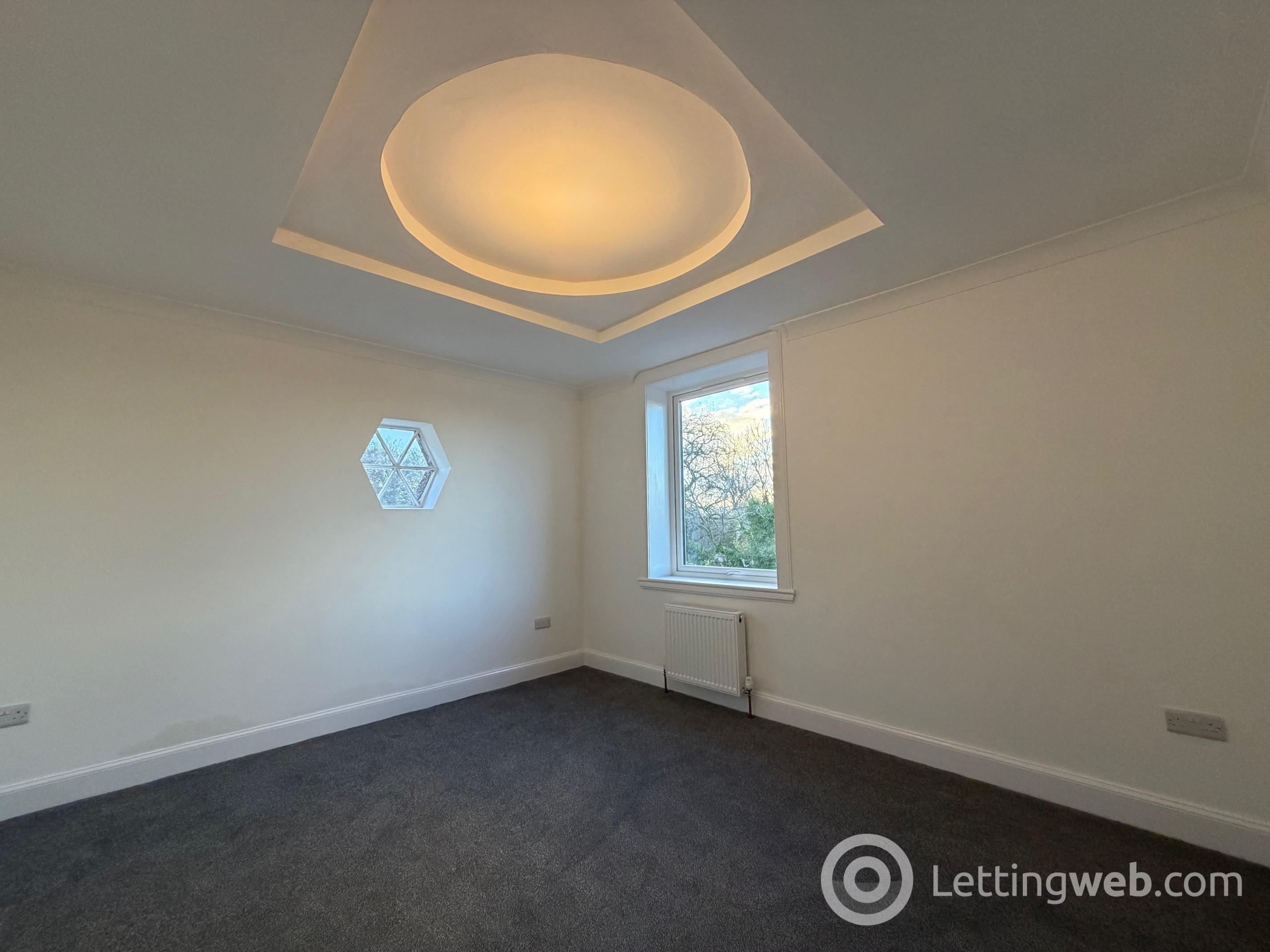 Property to rent in 70 New Hunterfield, Gorebridge, EH23 4BH