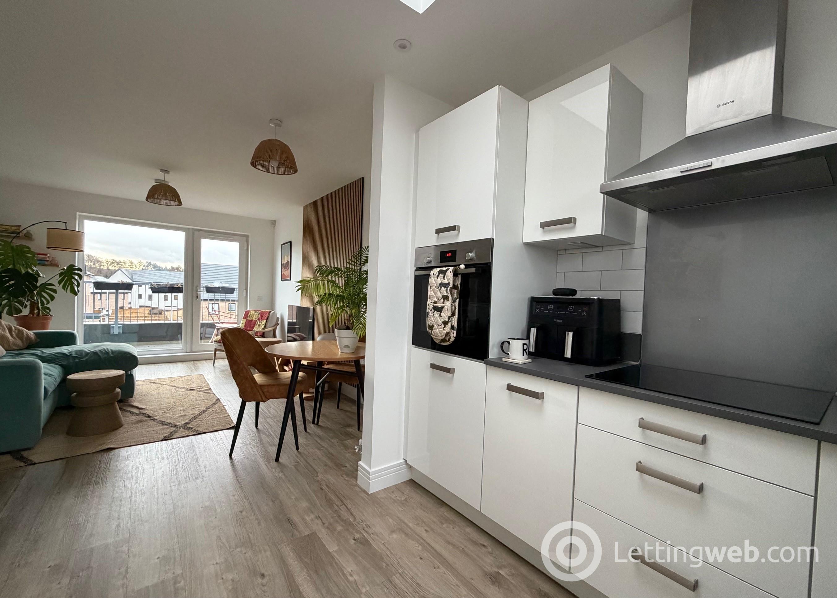 Property to rent in 43 Mauseley Park, Edinburgh, EH4 8FB