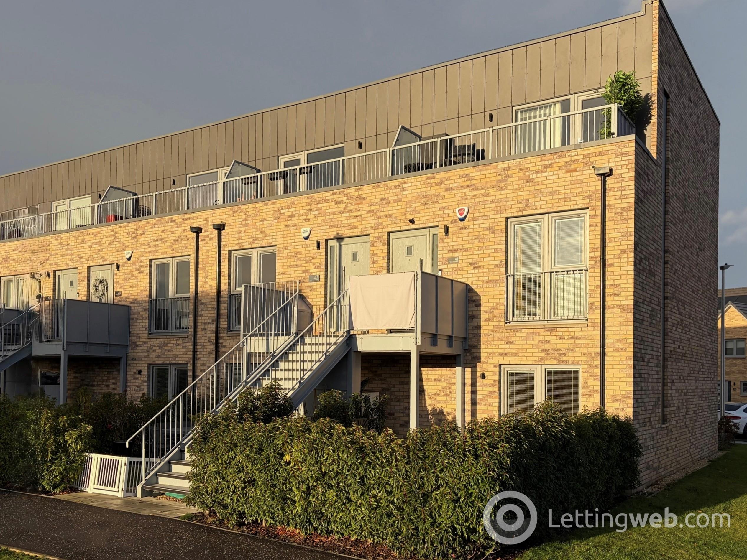 Property to rent in 43 Mauseley Park, Edinburgh, EH4 8FB