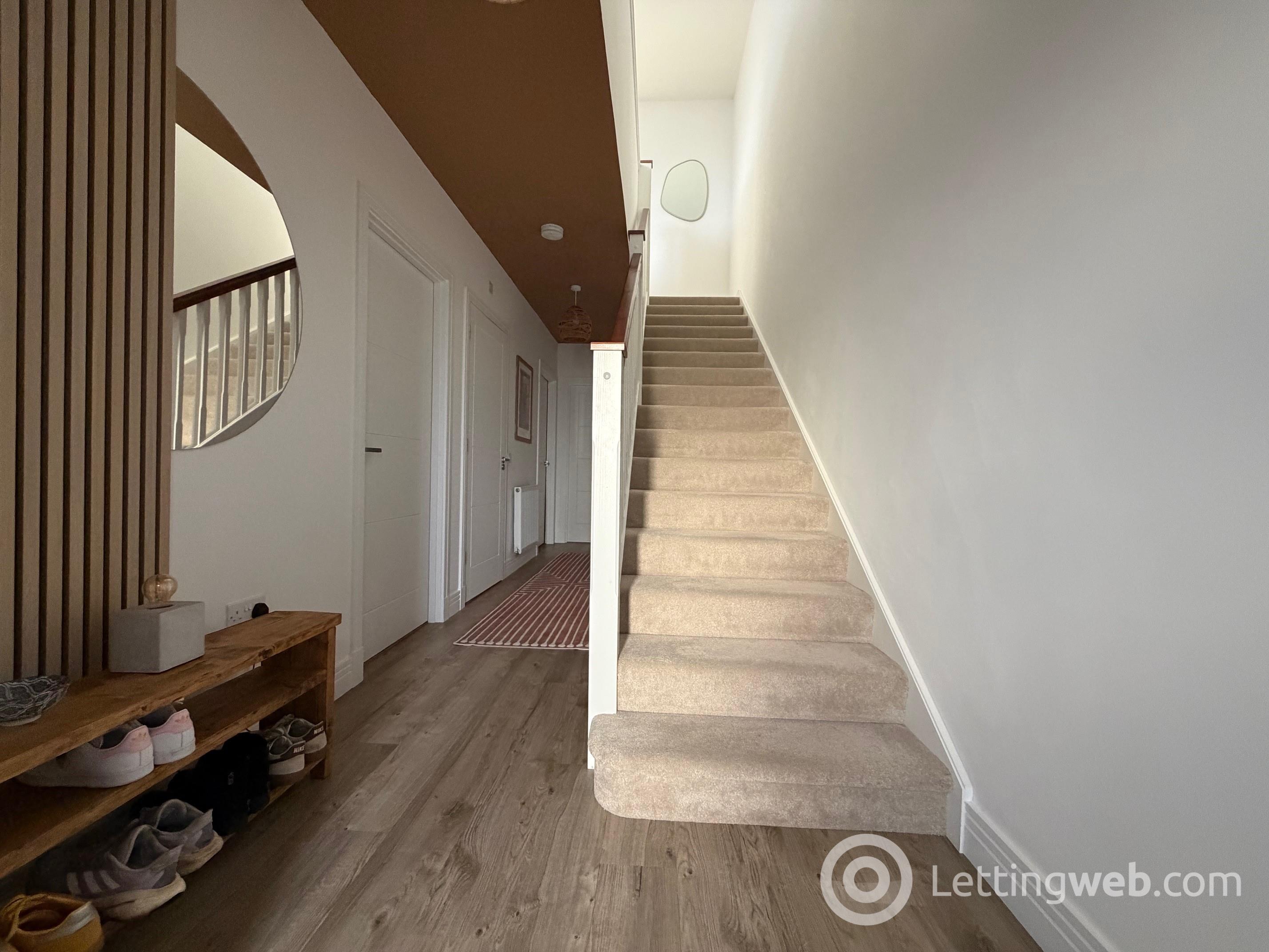 Property to rent in 43 Mauseley Park, Edinburgh, EH4 8FB