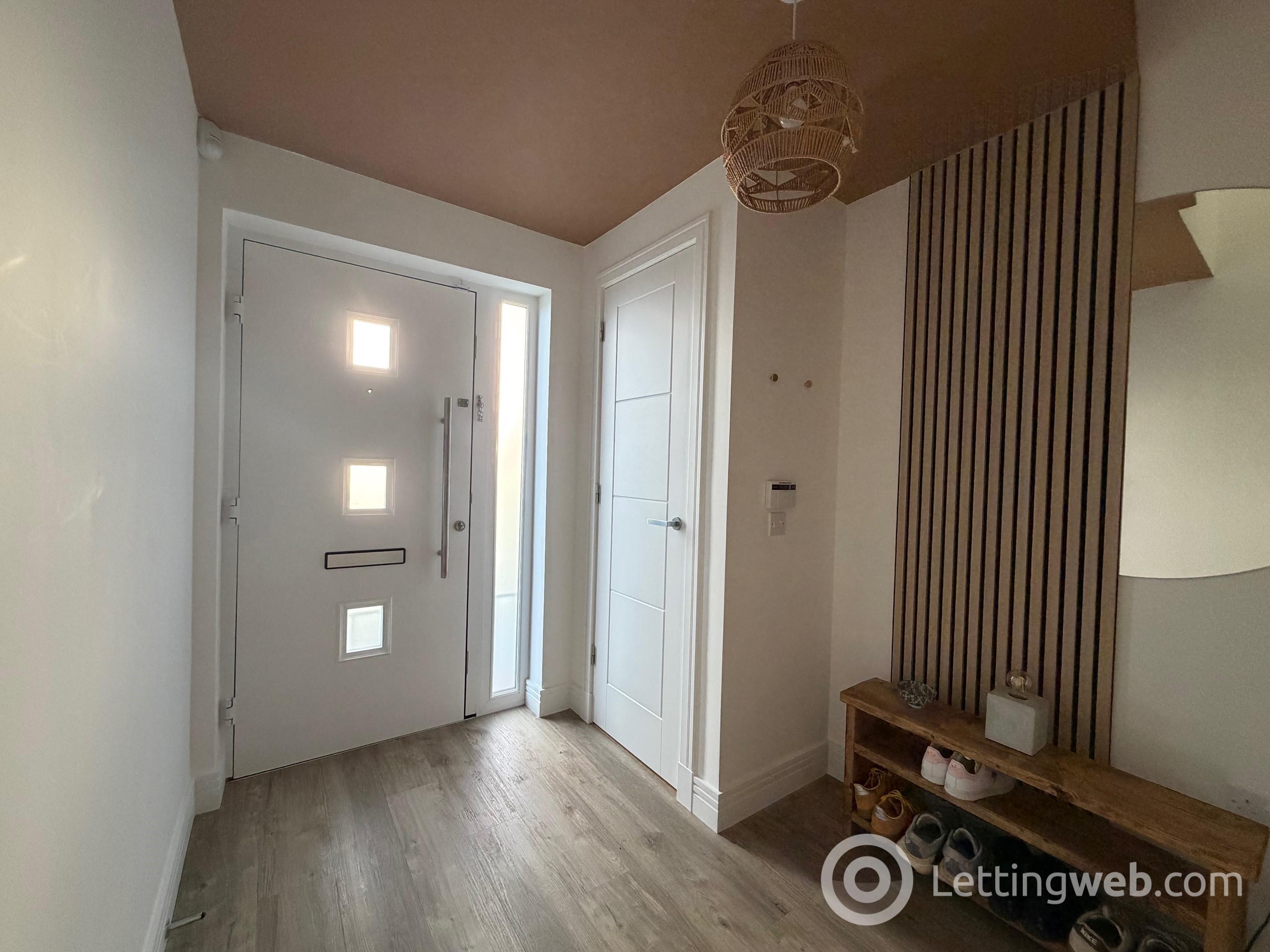 Property to rent in 43 Mauseley Park, Edinburgh, EH4 8FB