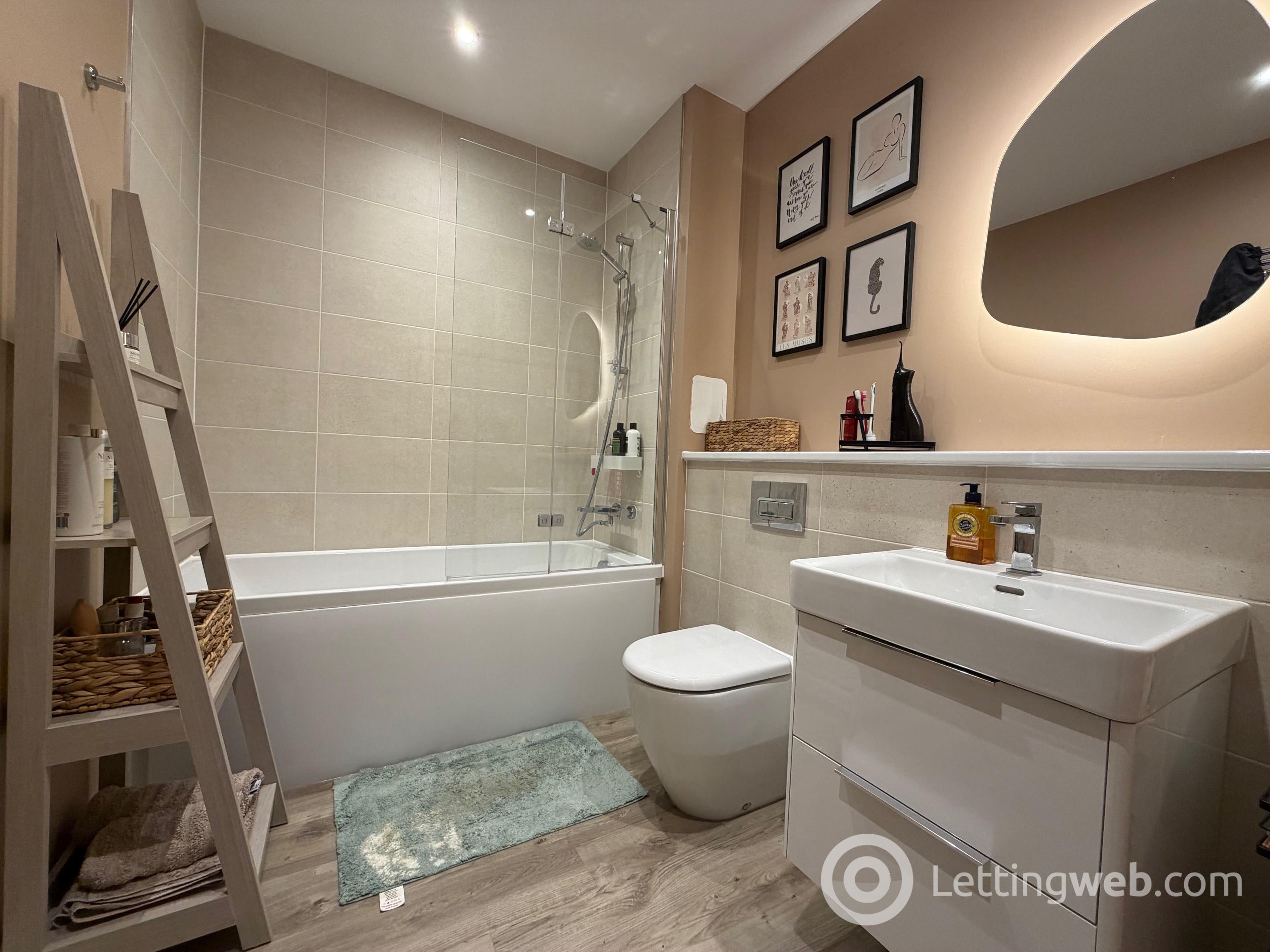 Property to rent in 43 Mauseley Park, Edinburgh, EH4 8FB