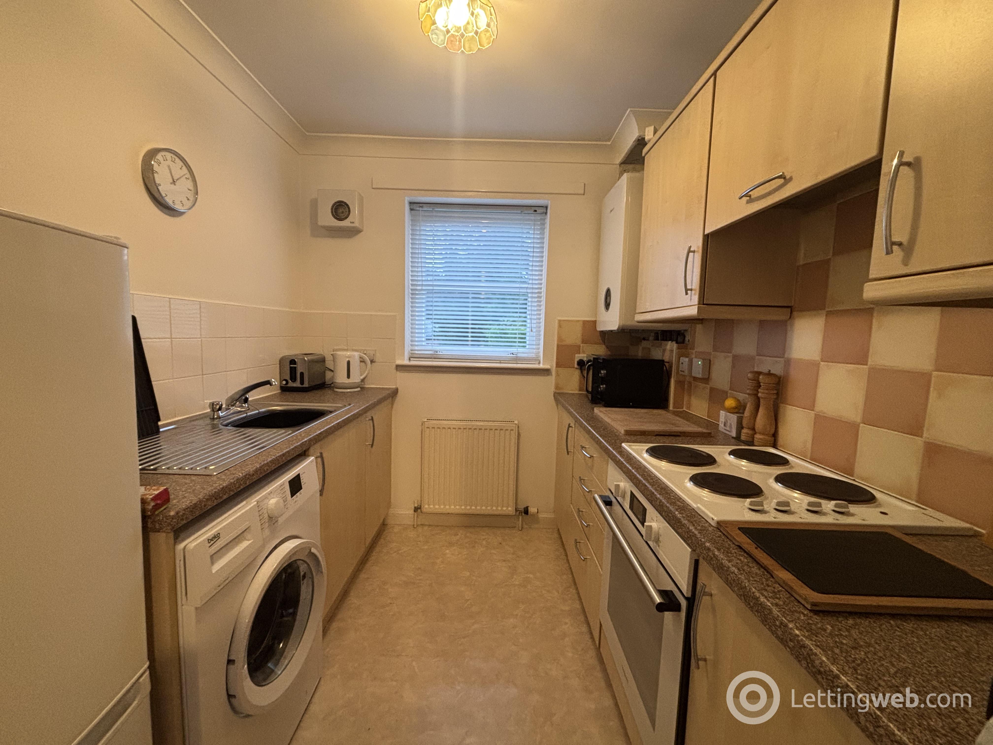 Property to rent in 36 Eskbank Court, Eskbank, Dalkeith, EH22 3DS