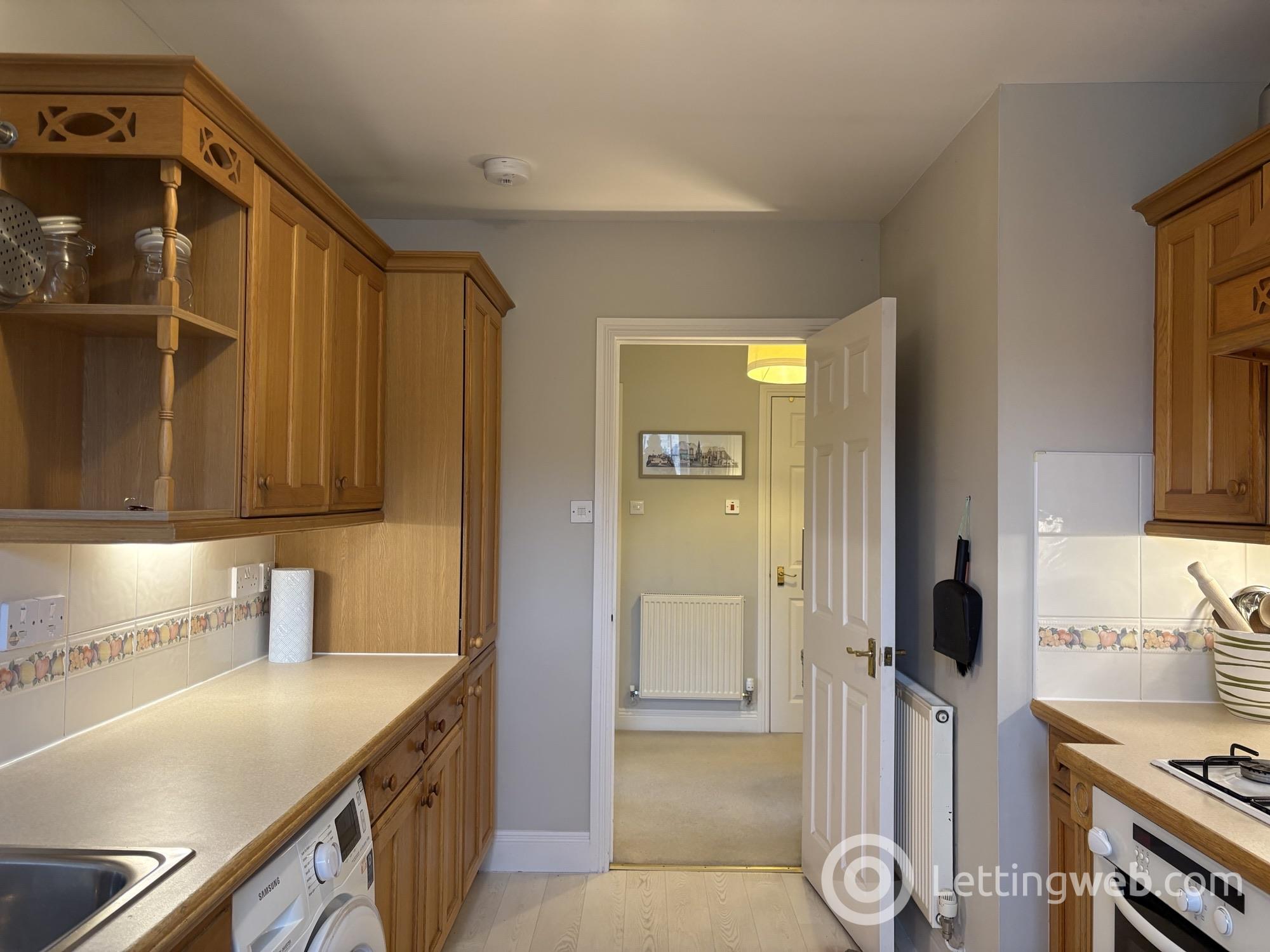 Property to rent in 83/16, East London Street, Edinburgh, EH7 4BQ