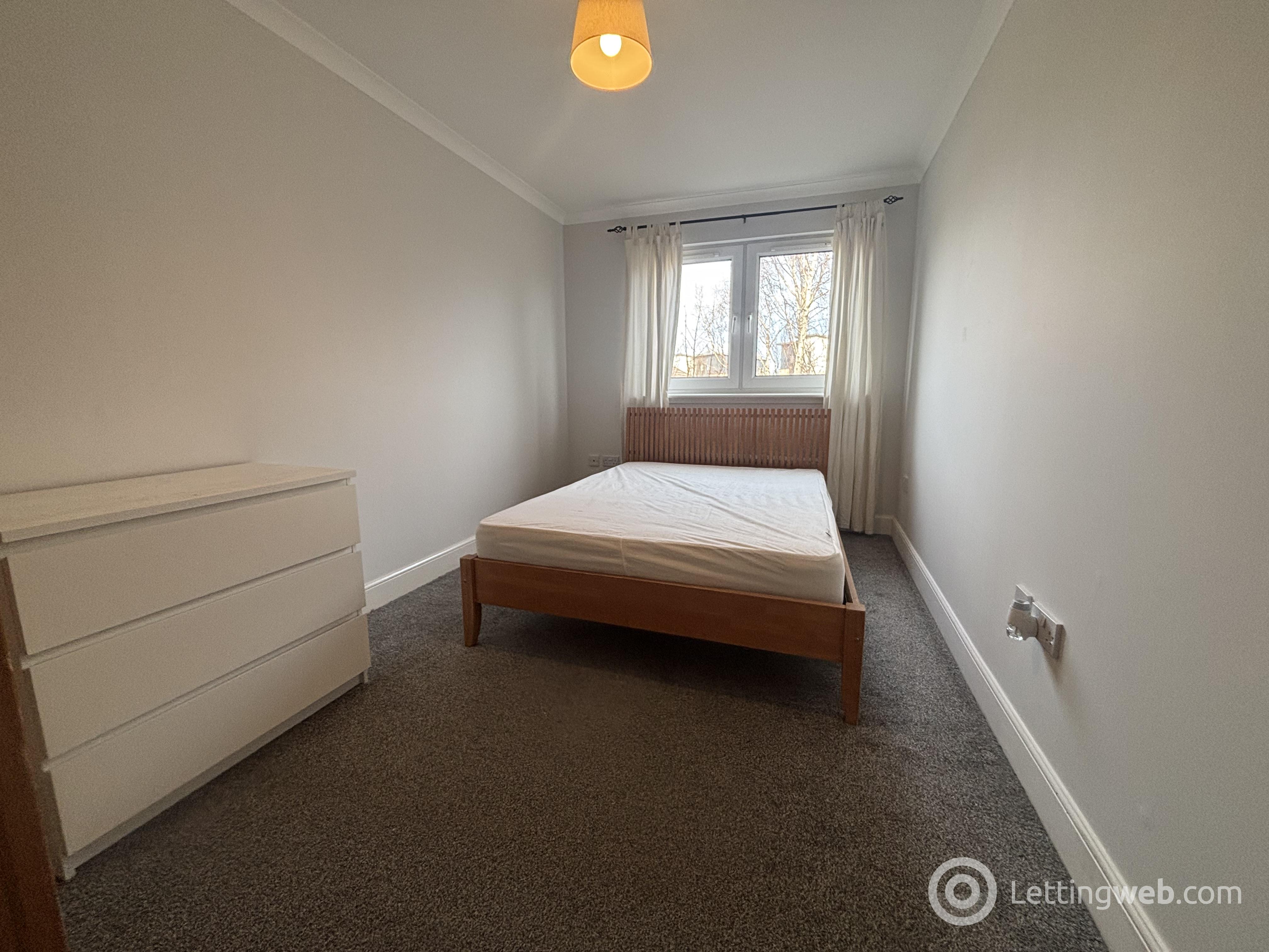 Property to rent in 10/8, St. Clair Road, Edinburgh, EH6 8JJ
