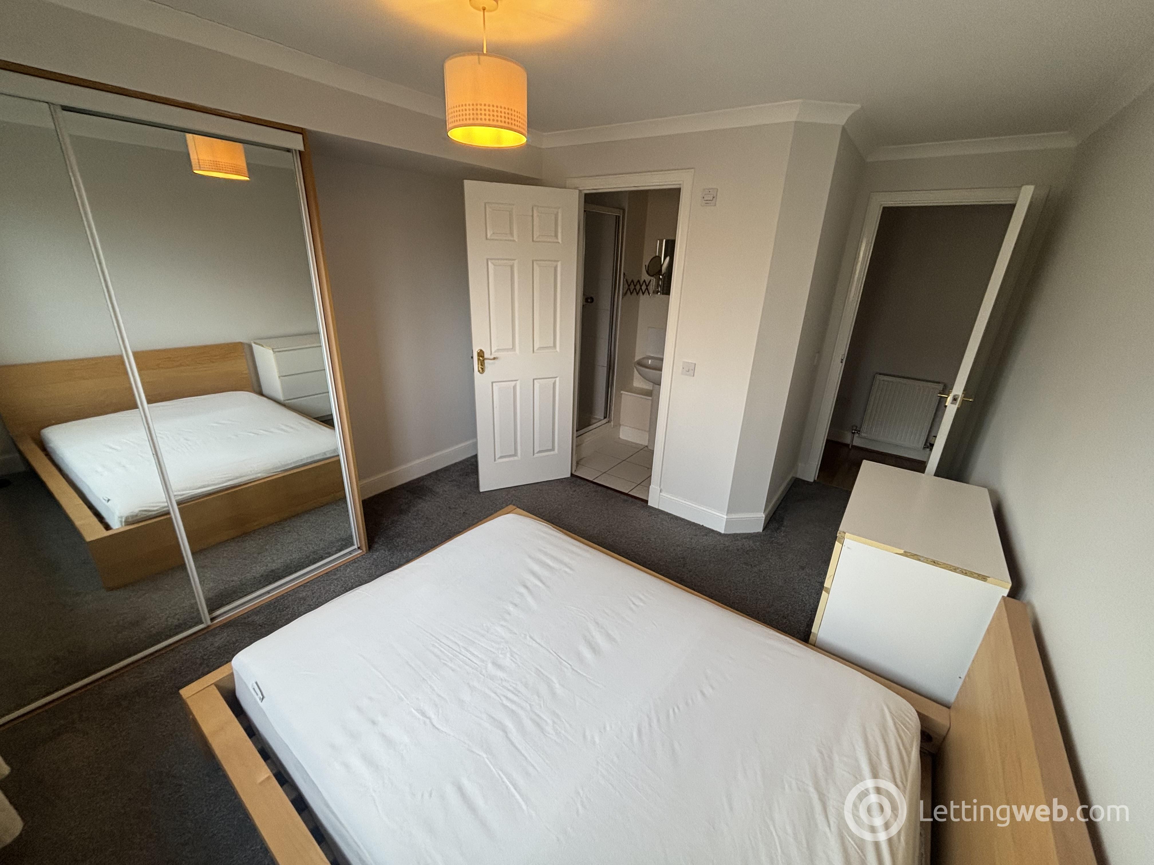 Property to rent in 10/8, St. Clair Road, Edinburgh, EH6 8JJ