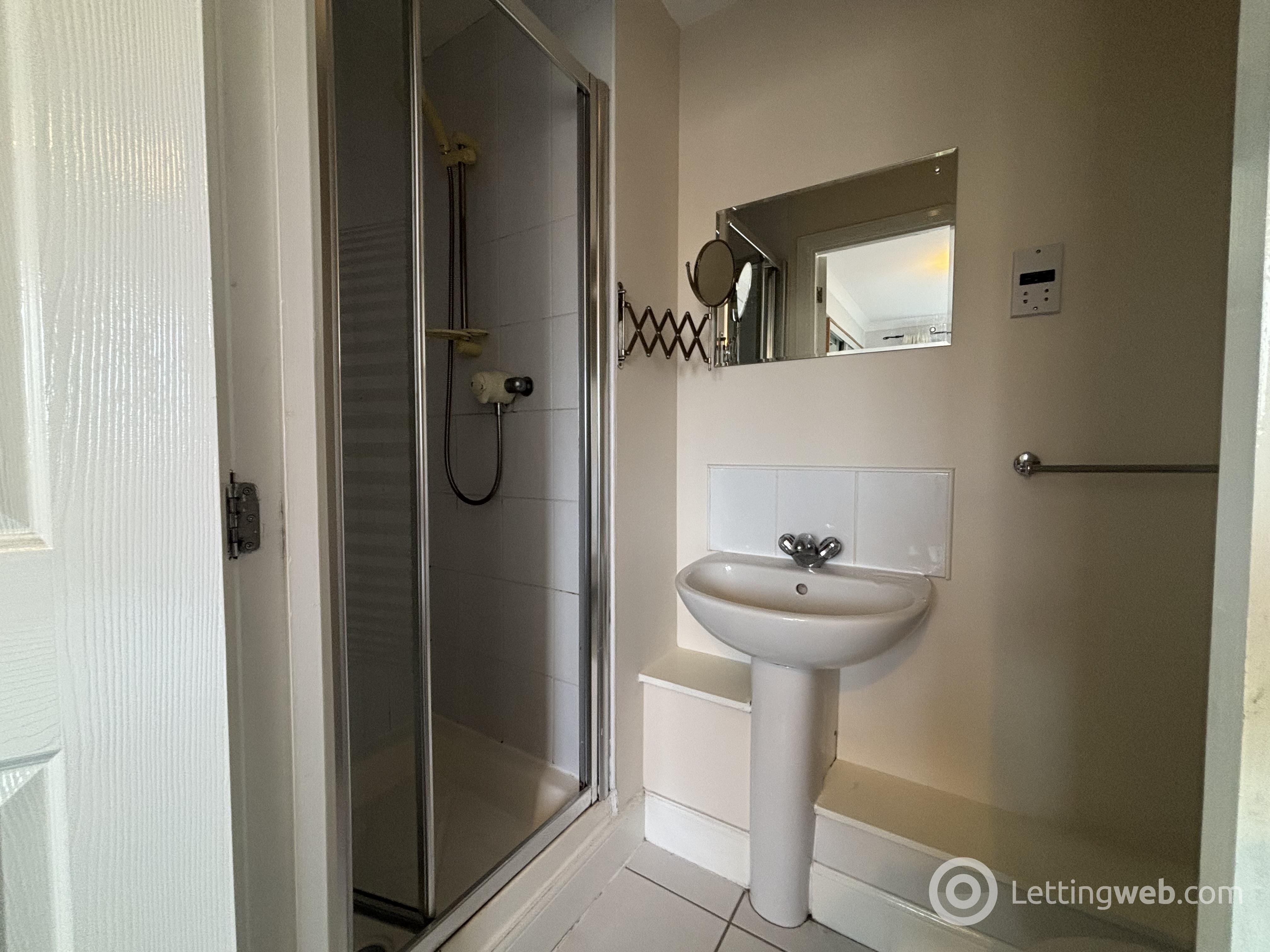 Property to rent in 10/8, St. Clair Road, Edinburgh, EH6 8JJ