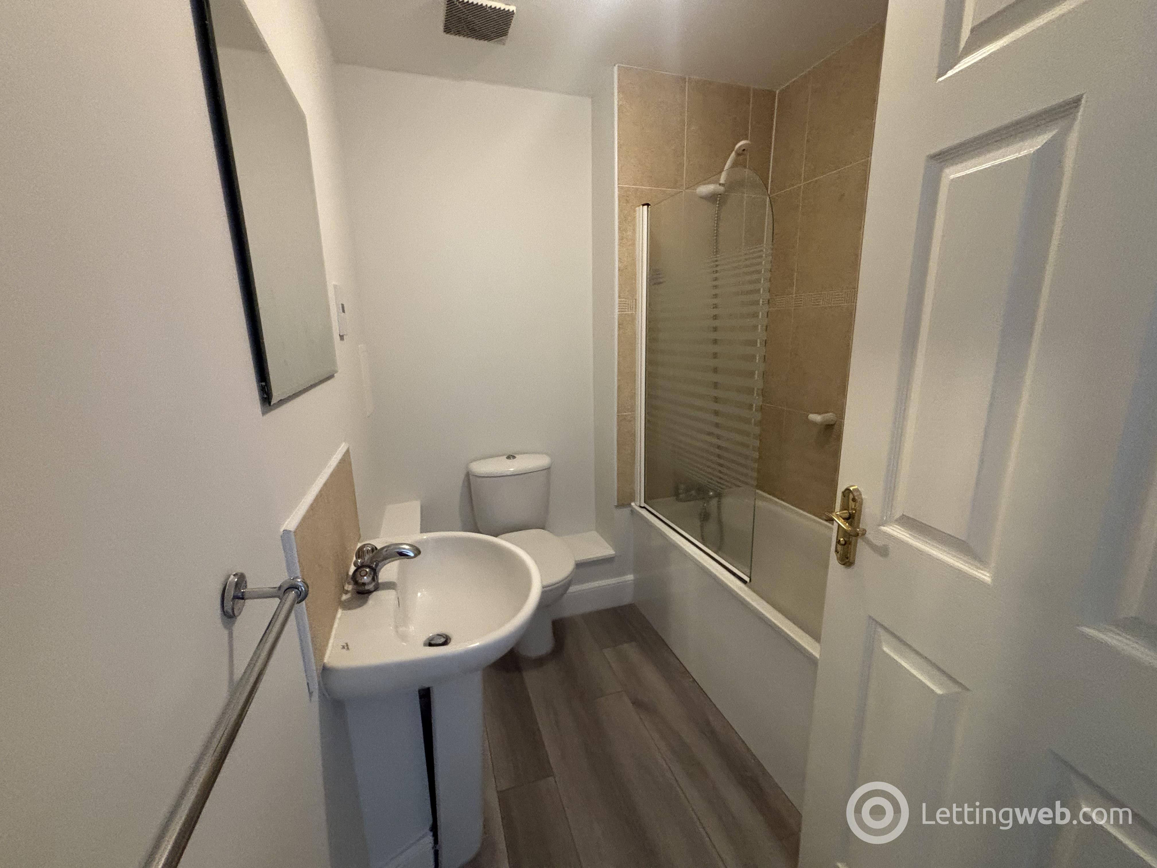 Property to rent in 10/8, St. Clair Road, Edinburgh, EH6 8JJ