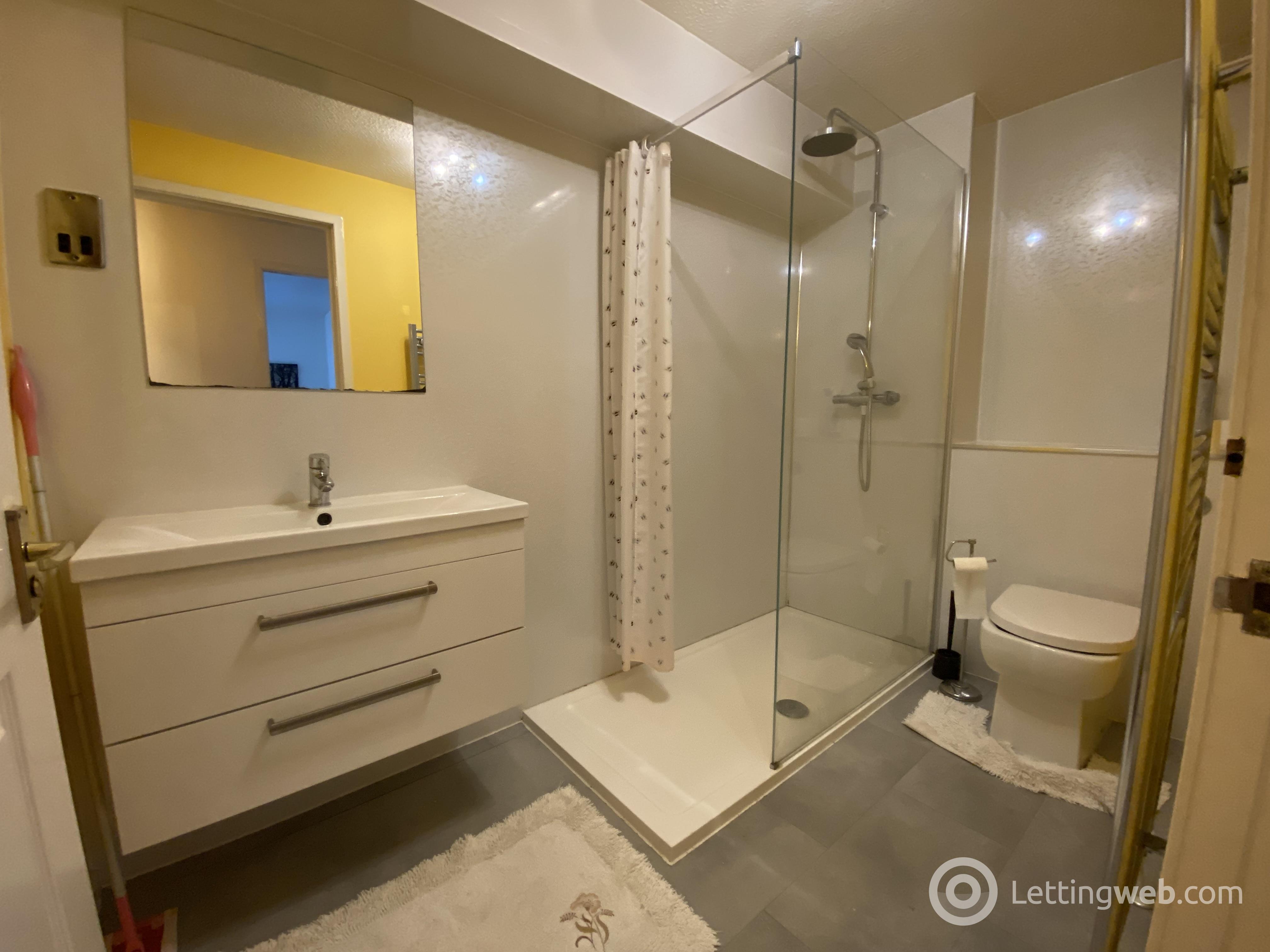 Property to rent in 1/3, Port Hamilton, Edinburgh, EH3 8JL