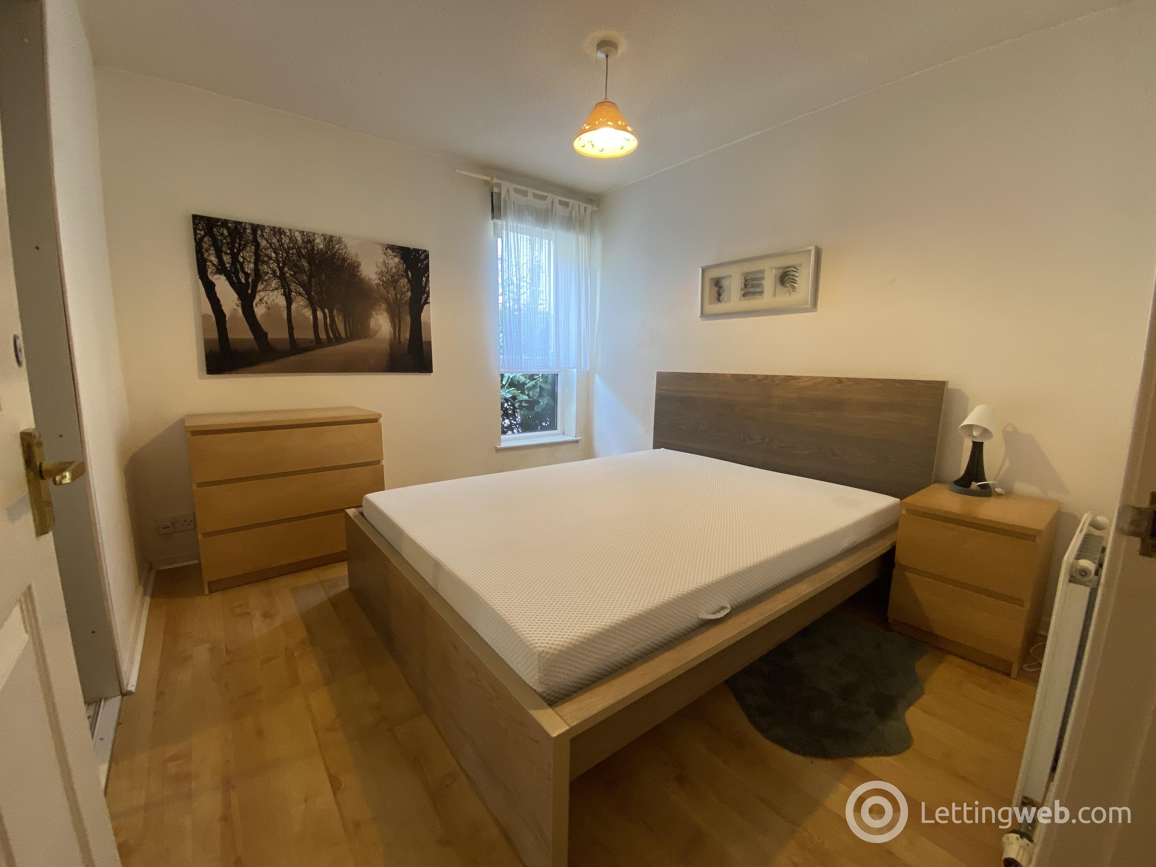 Property to rent in 1/3, Port Hamilton, Edinburgh, EH3 8JL