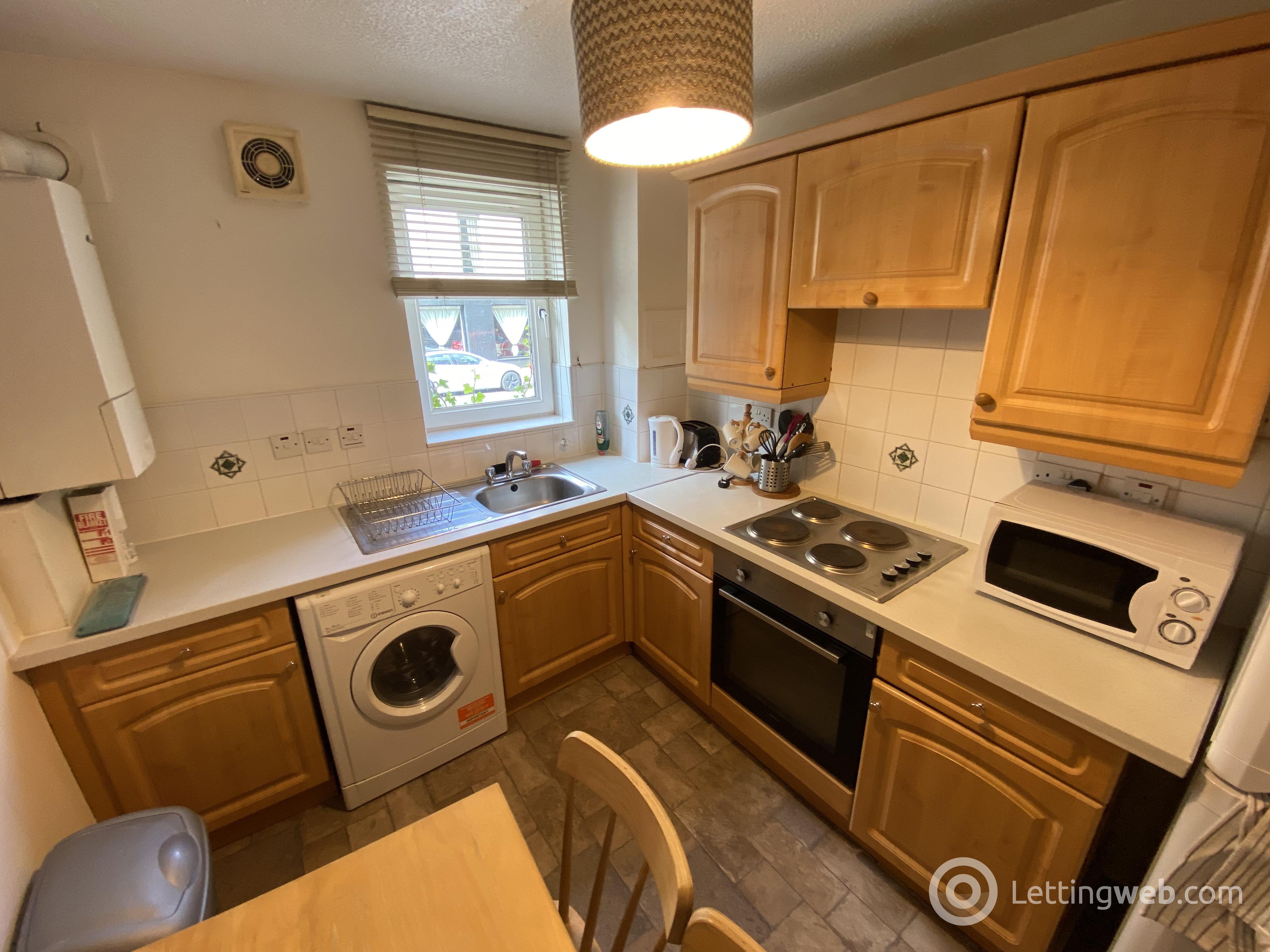 Property to rent in 1/3, Port Hamilton, Edinburgh, EH3 8JL