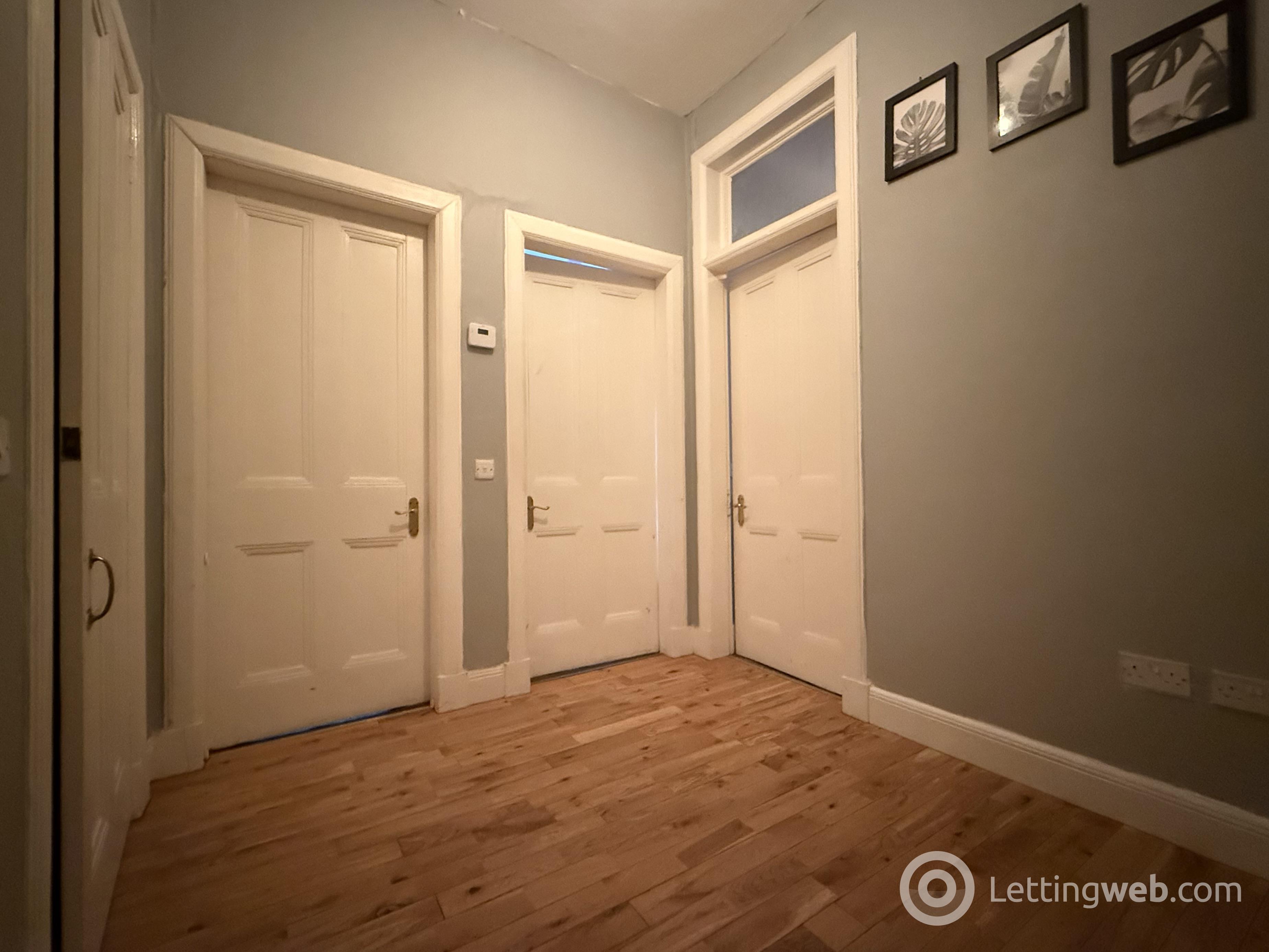 Property to rent in Flat 2, 39 High Street, Dalkeith, EH22 1JB