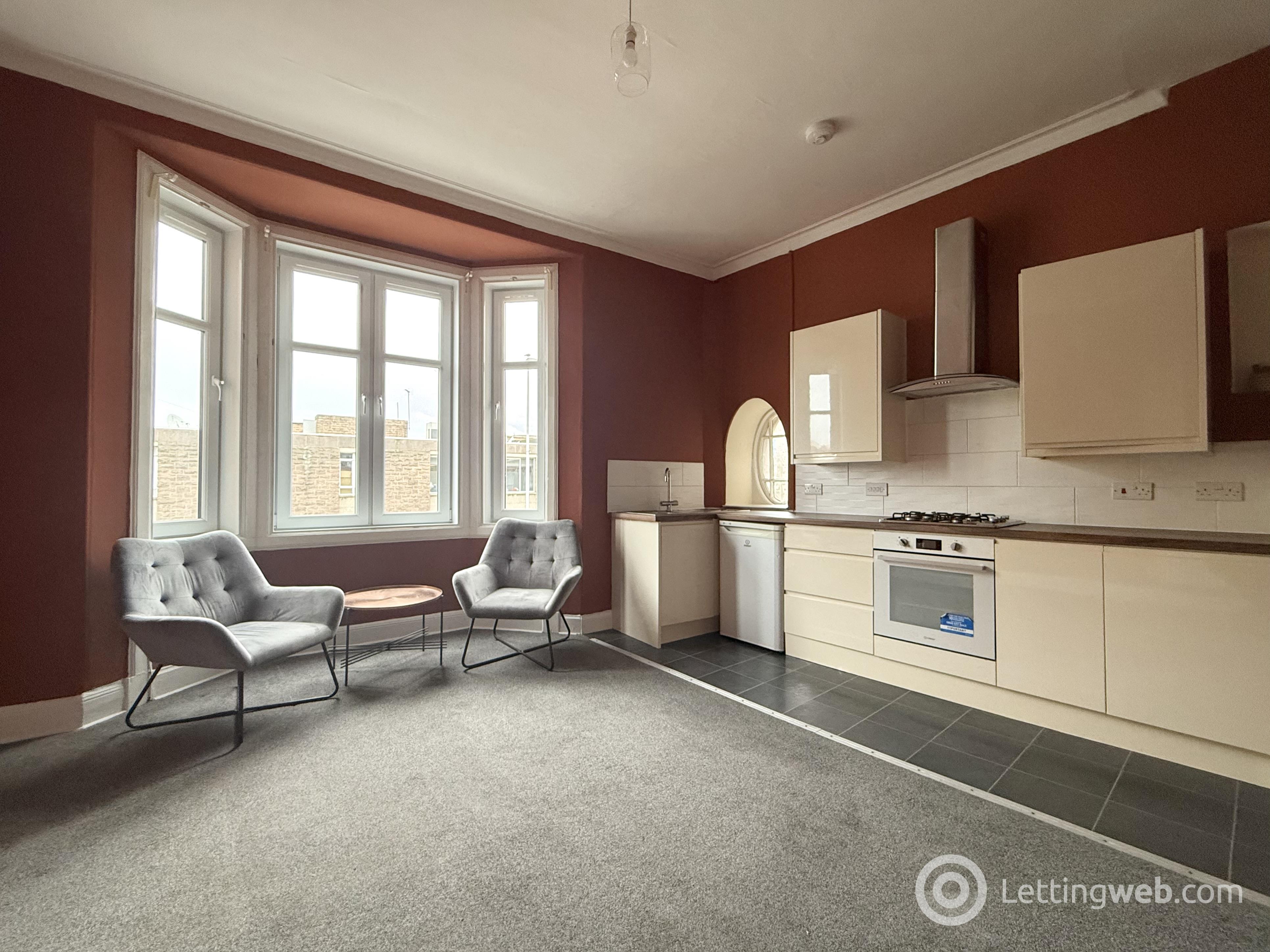 Property to rent in Flat 2, 39 High Street, Dalkeith, EH22 1JB