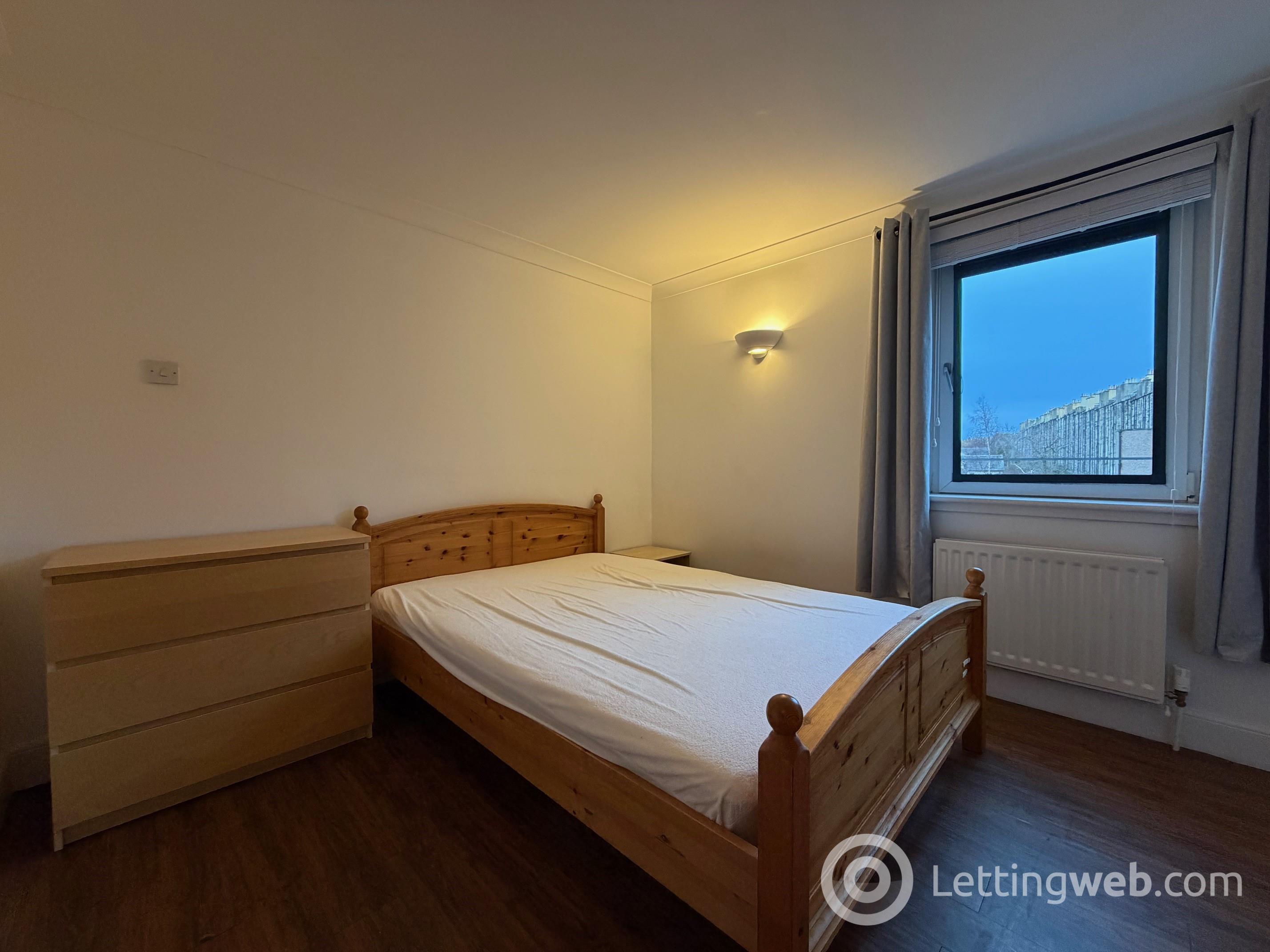 Property to rent in 1/14 Spring Gardens, Edinburgh, EH8 1HU