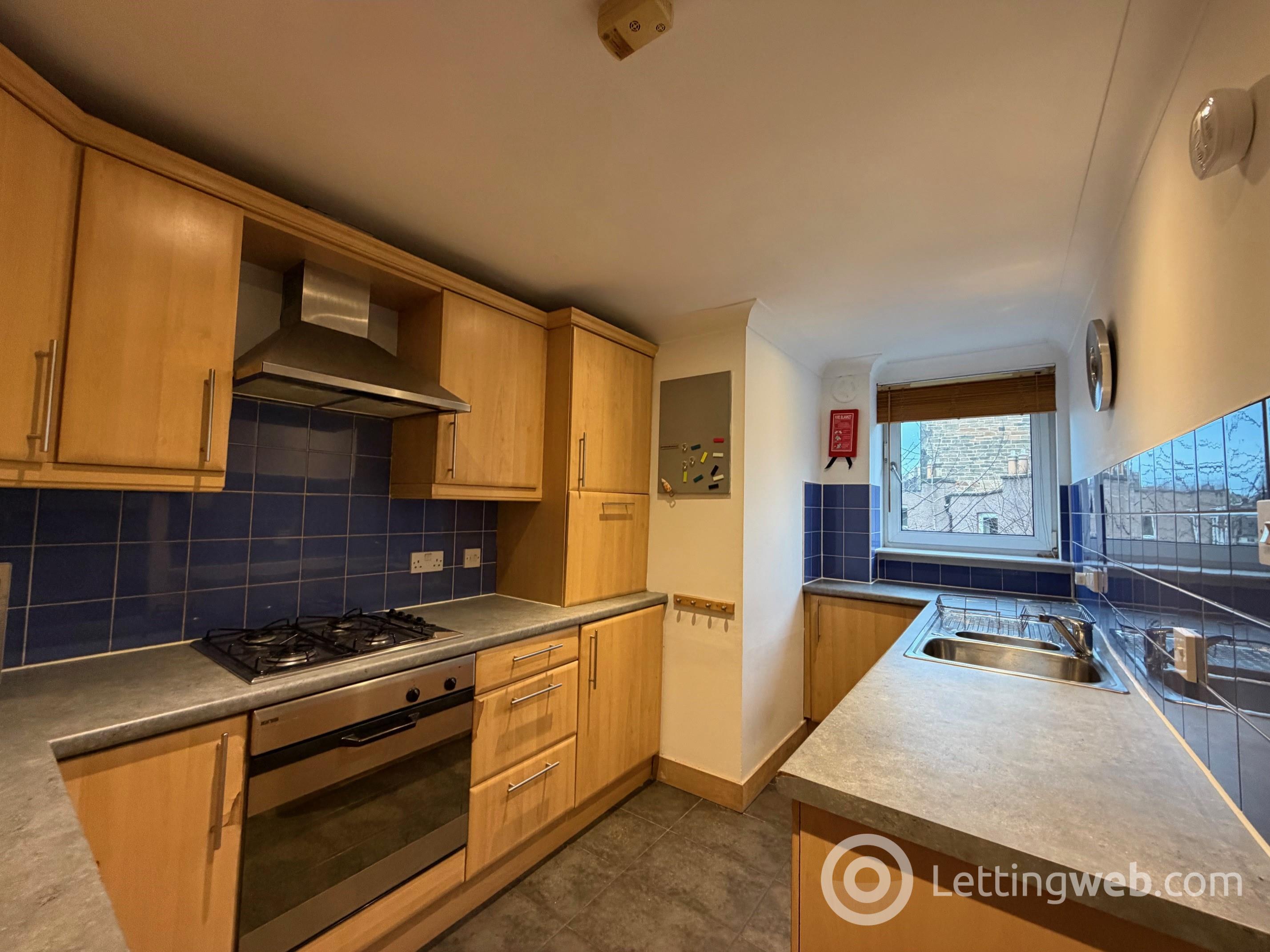 Property to rent in 1/14 Spring Gardens, Edinburgh, EH8 1HU
