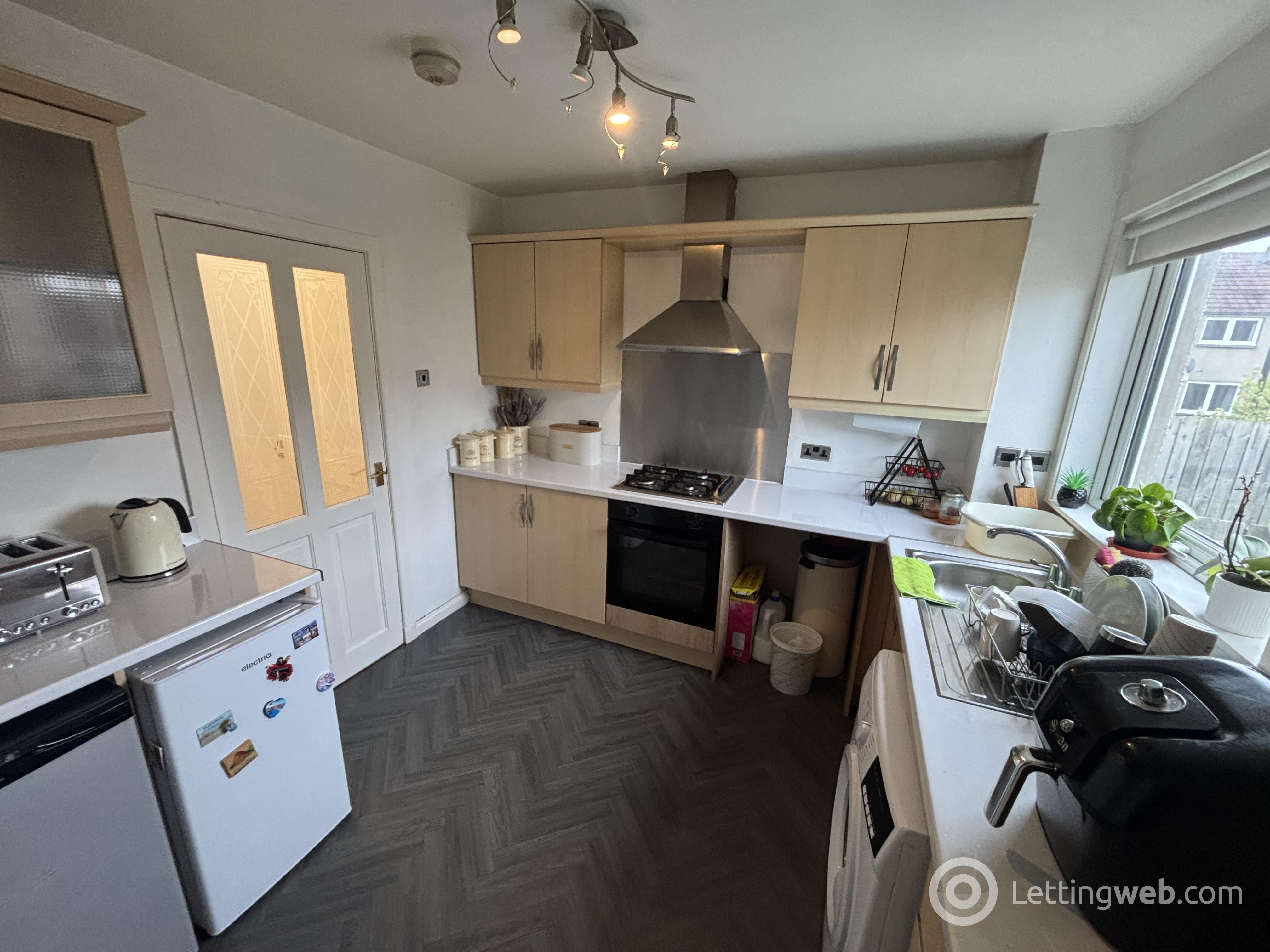 Property to rent in 37 Rosewell Road, Bonnyrigg, EH19 3PP