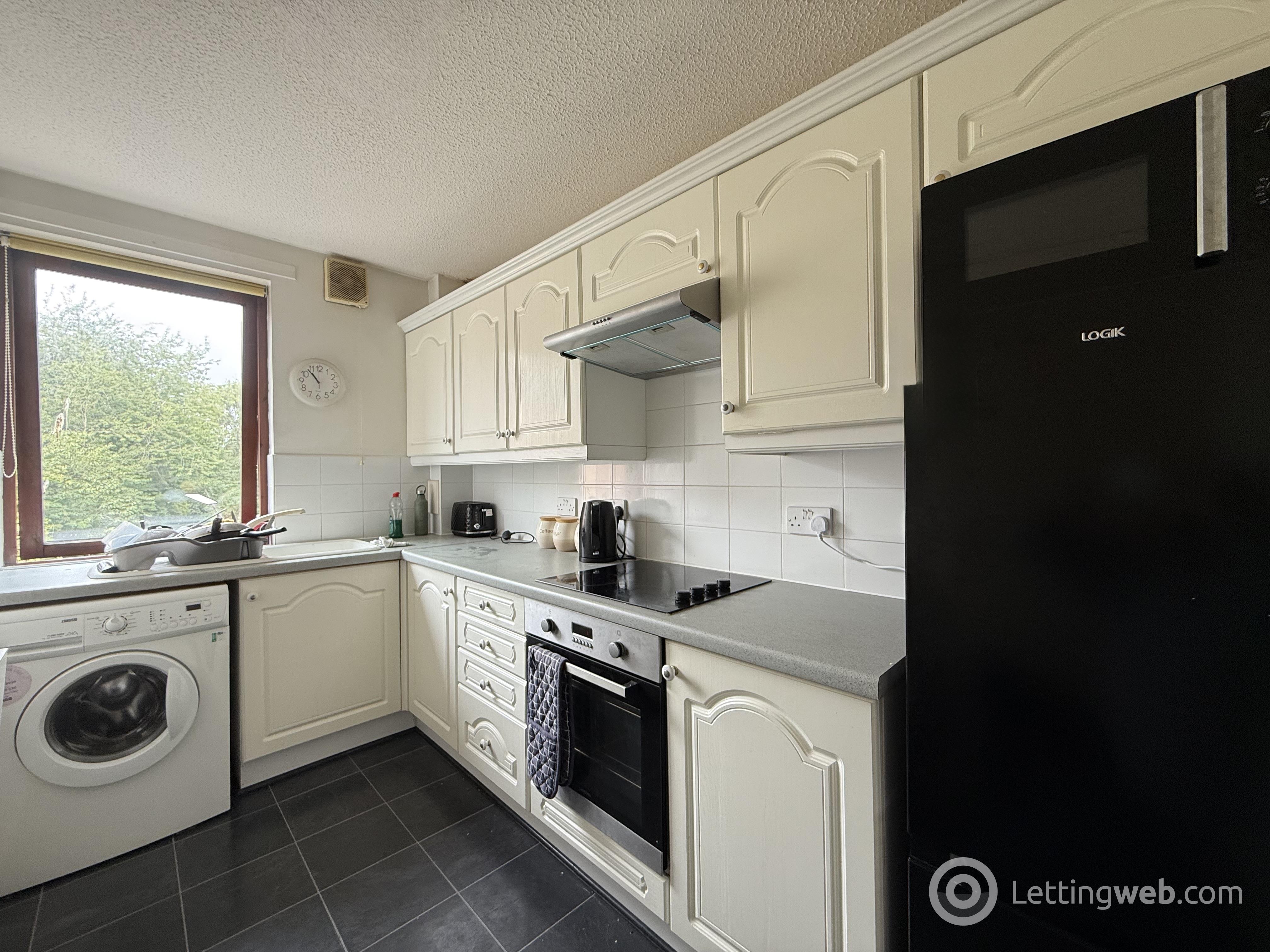 Property to rent in 6/4, Dorset Place, Edinburgh, EH11 1JP