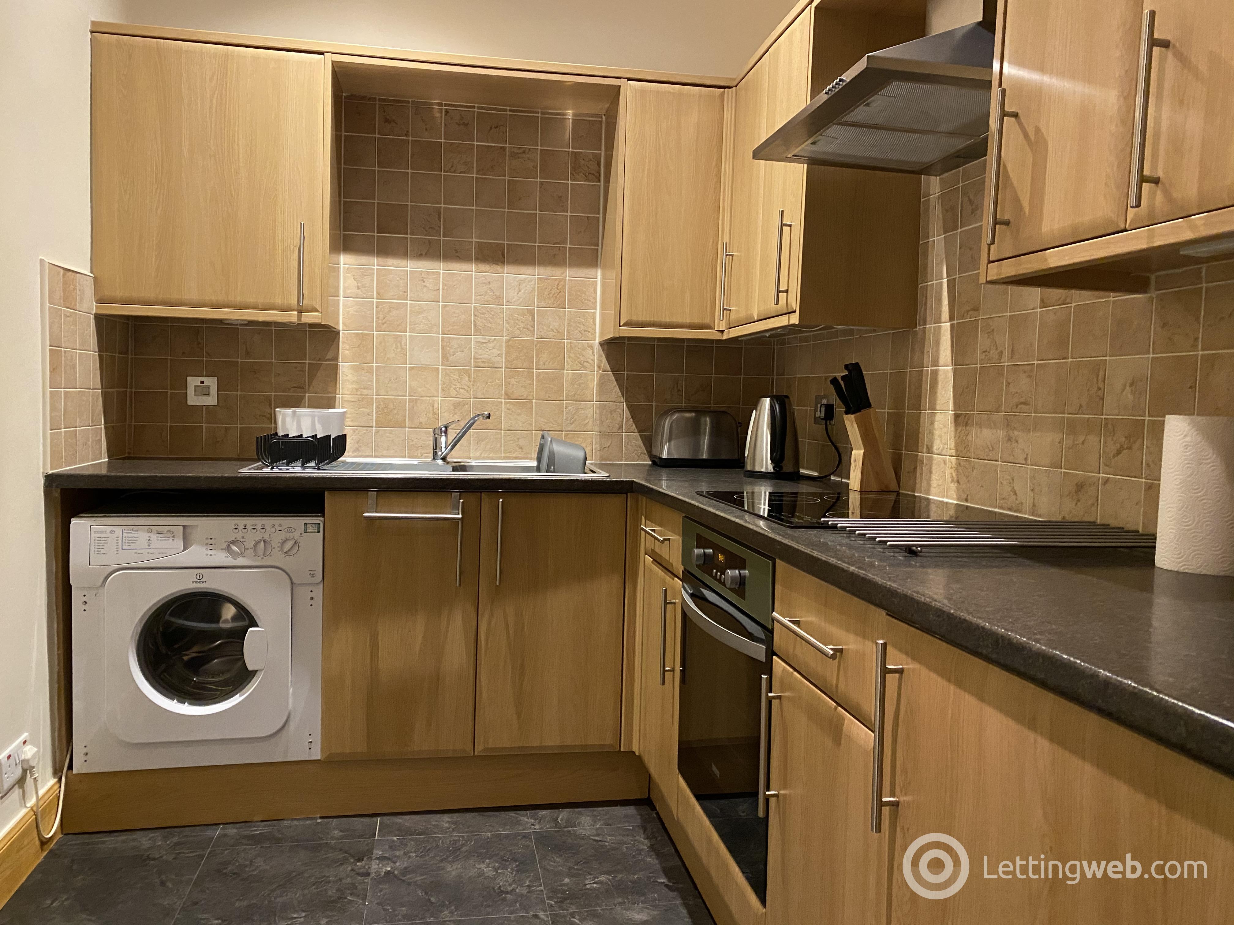 Property to rent in 2/1 Buccleuch Terrace