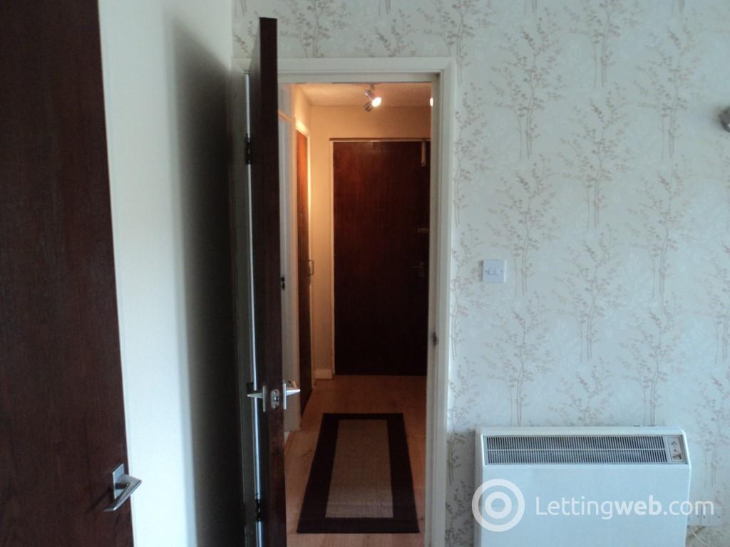 Property to rent in Flat 5, 121 South Scotstoun, South Queensferry, EH30 9YF