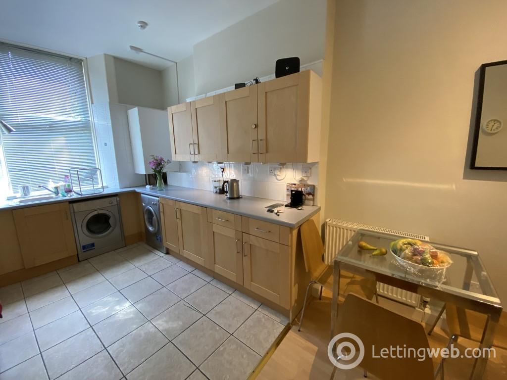Property to rent in 2/1 South Oxford Street, Newington, EH8 9 QF