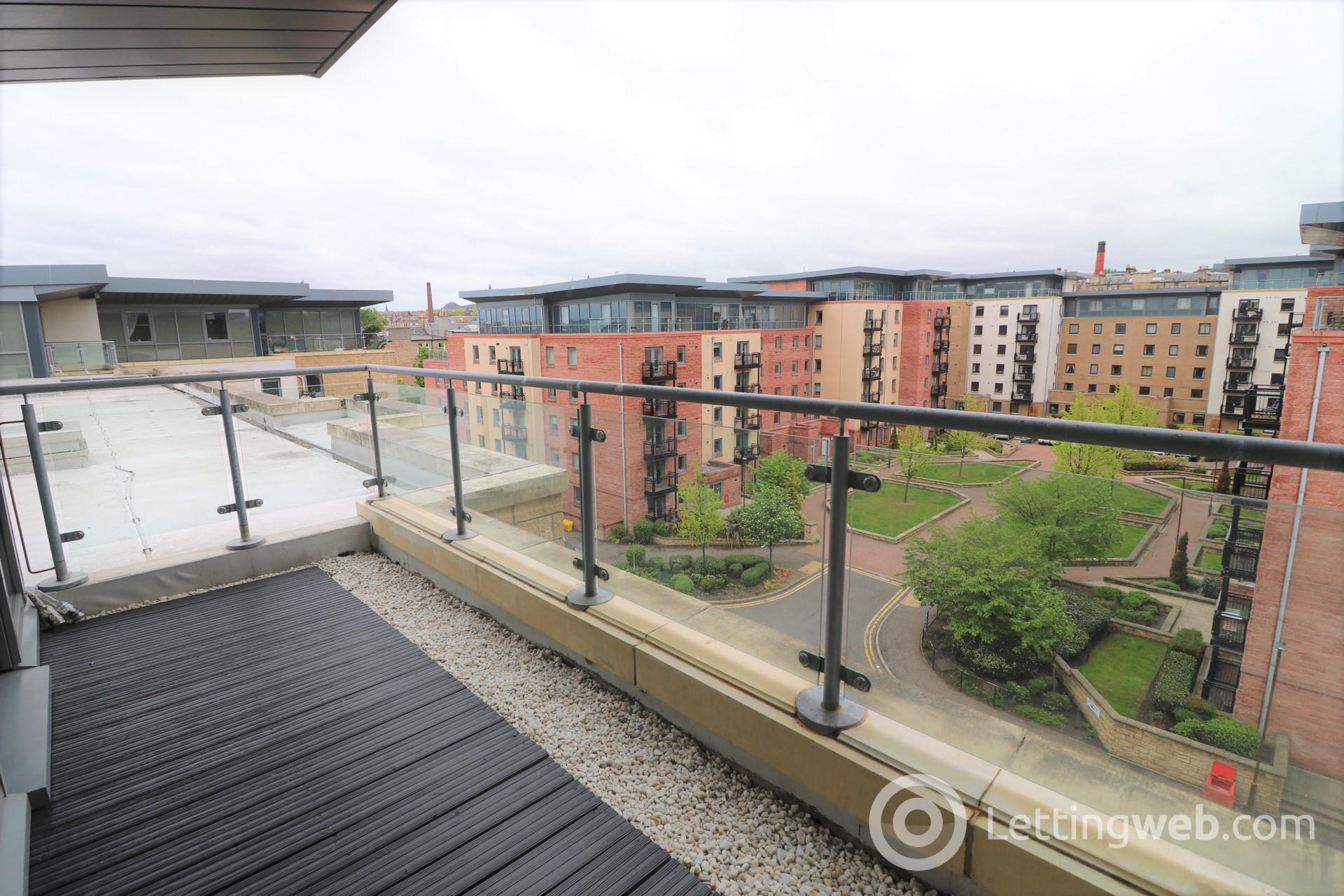 Property to rent in Robertson Gait