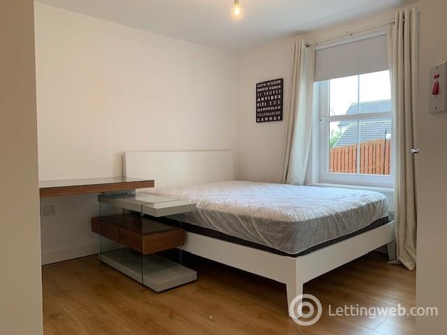 Property to rent in 21 Burnbrae Road