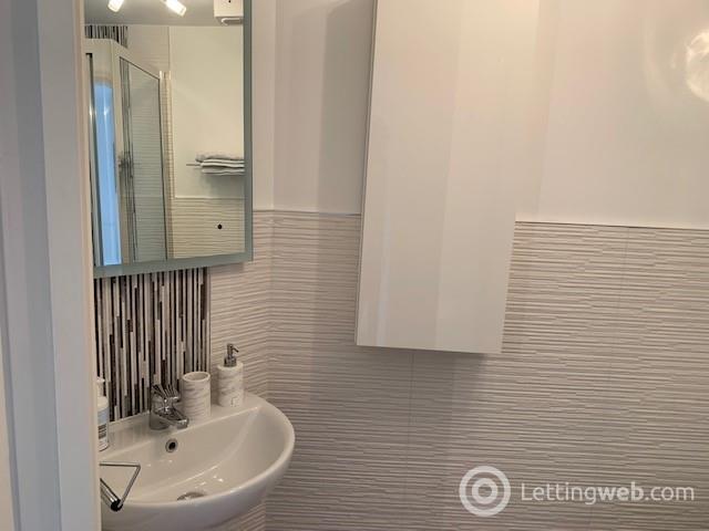 Property to rent in 21 Burnbrae Road