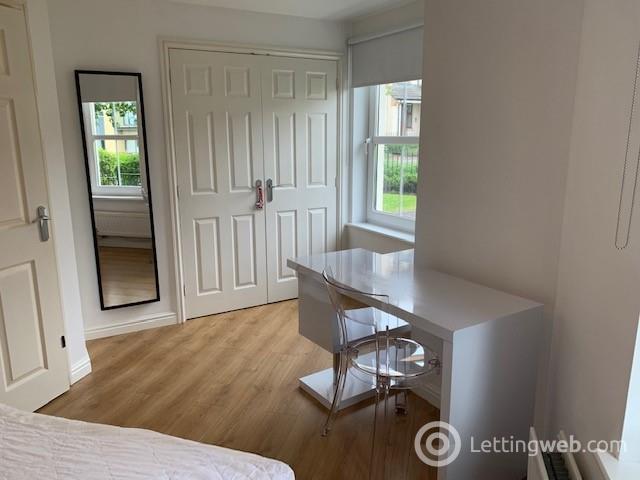 Property to rent in 21 Burnbrae Road