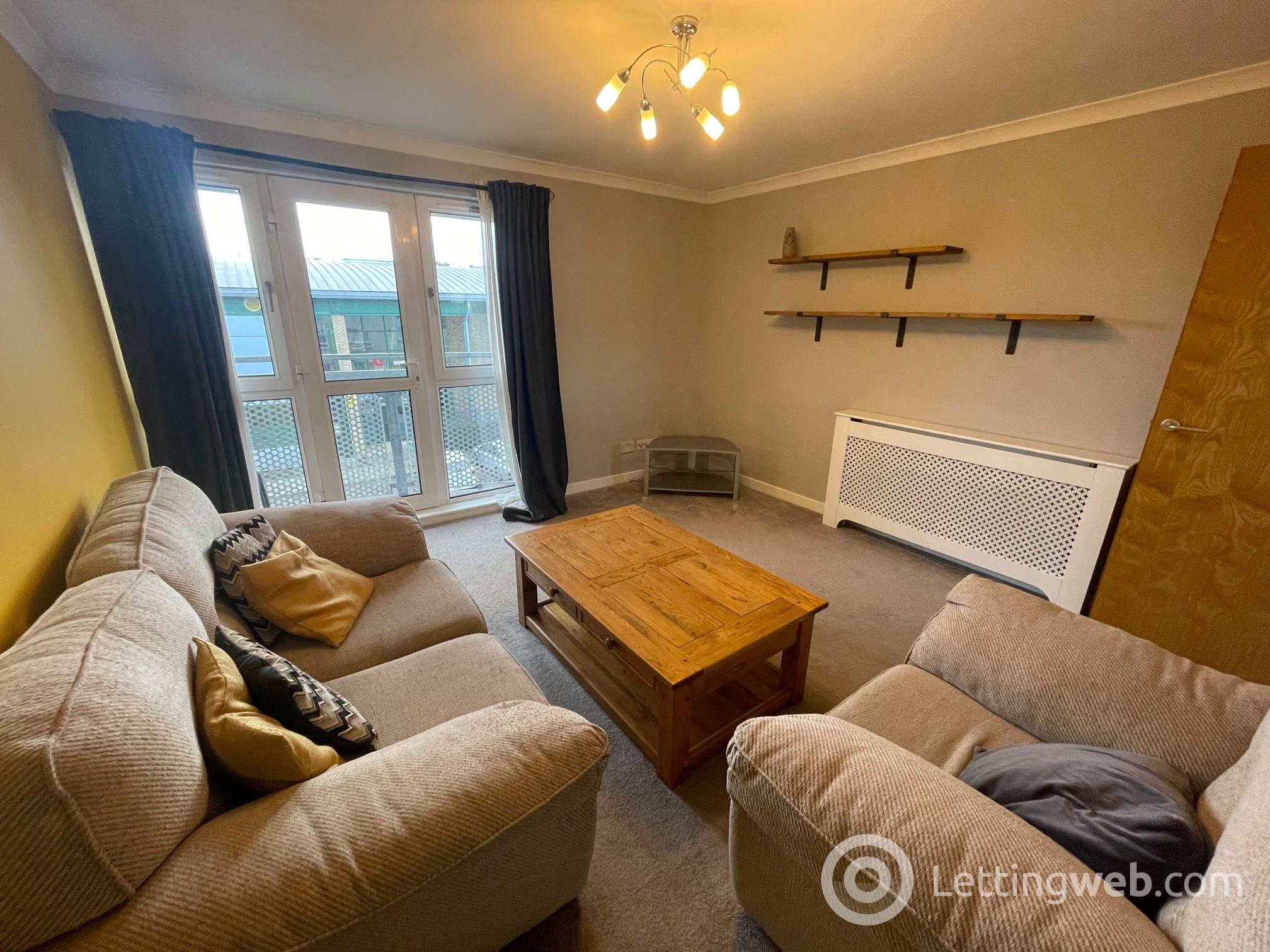 Property to rent in Sauchton Mains Street