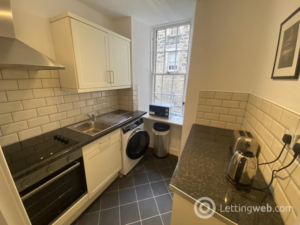 Property to rent in St Marys Street, Edinburgh, EH1 1TA