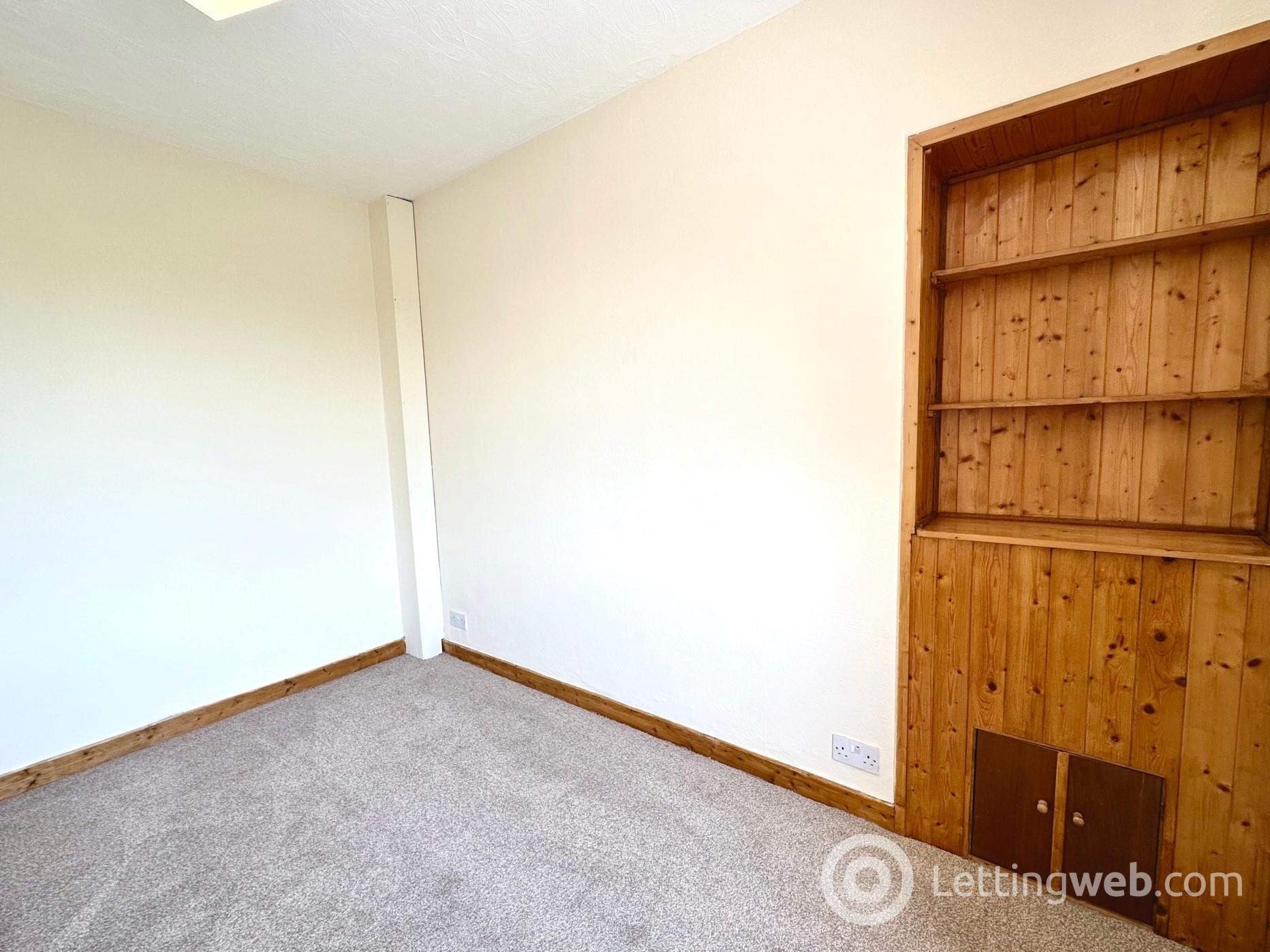 Property to rent in Evelyn Terrace, EH26 0QX