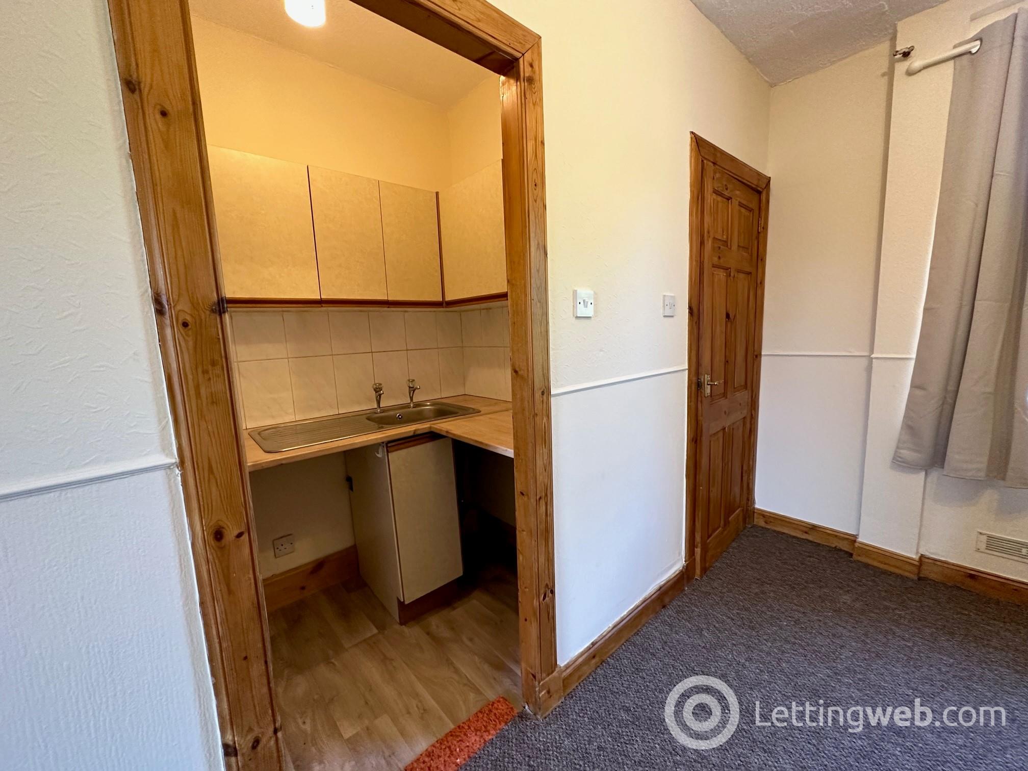 Property to rent in Evelyn Terrace, EH26 0QX