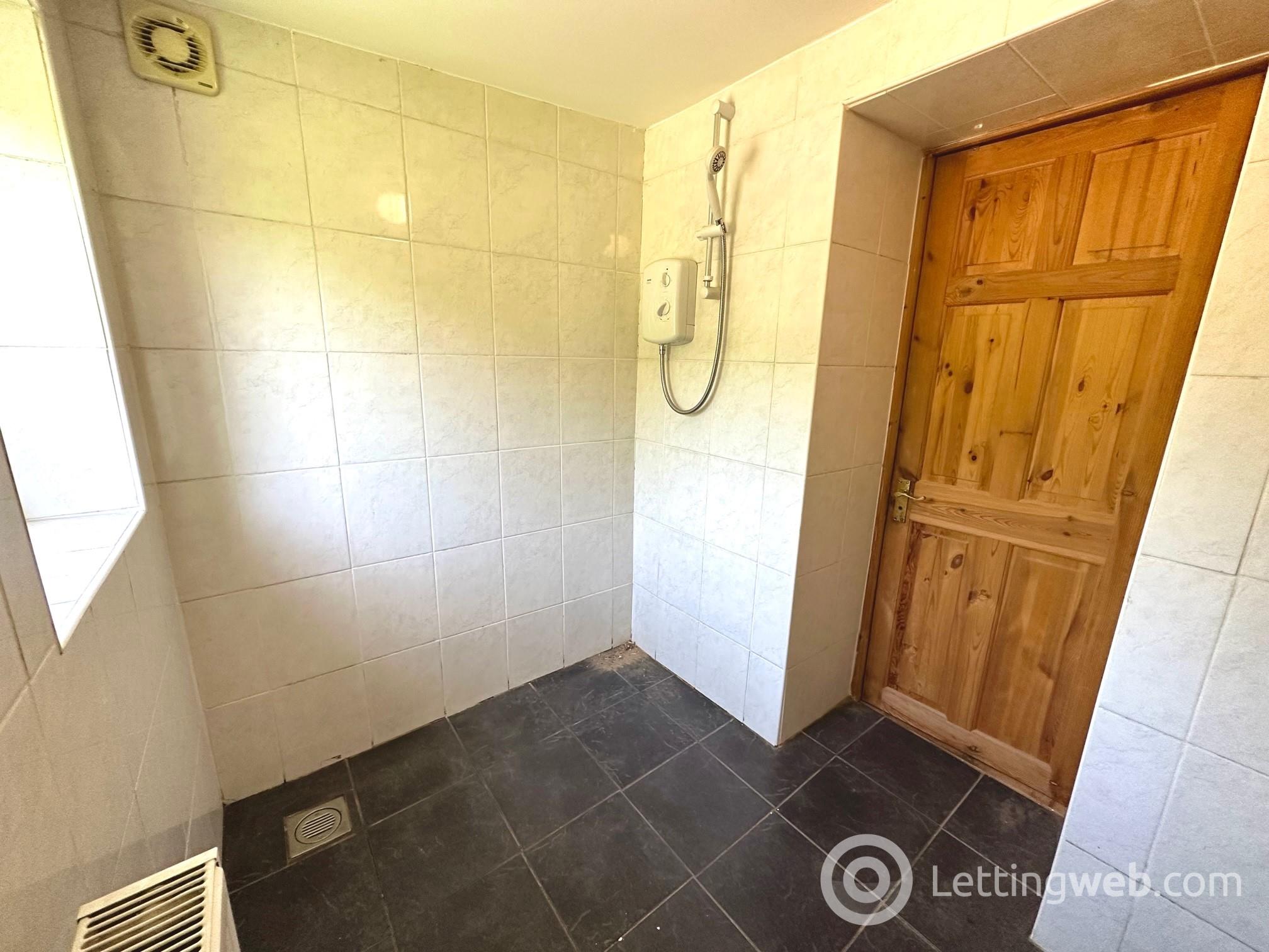 Property to rent in Evelyn Terrace, EH26 0QX