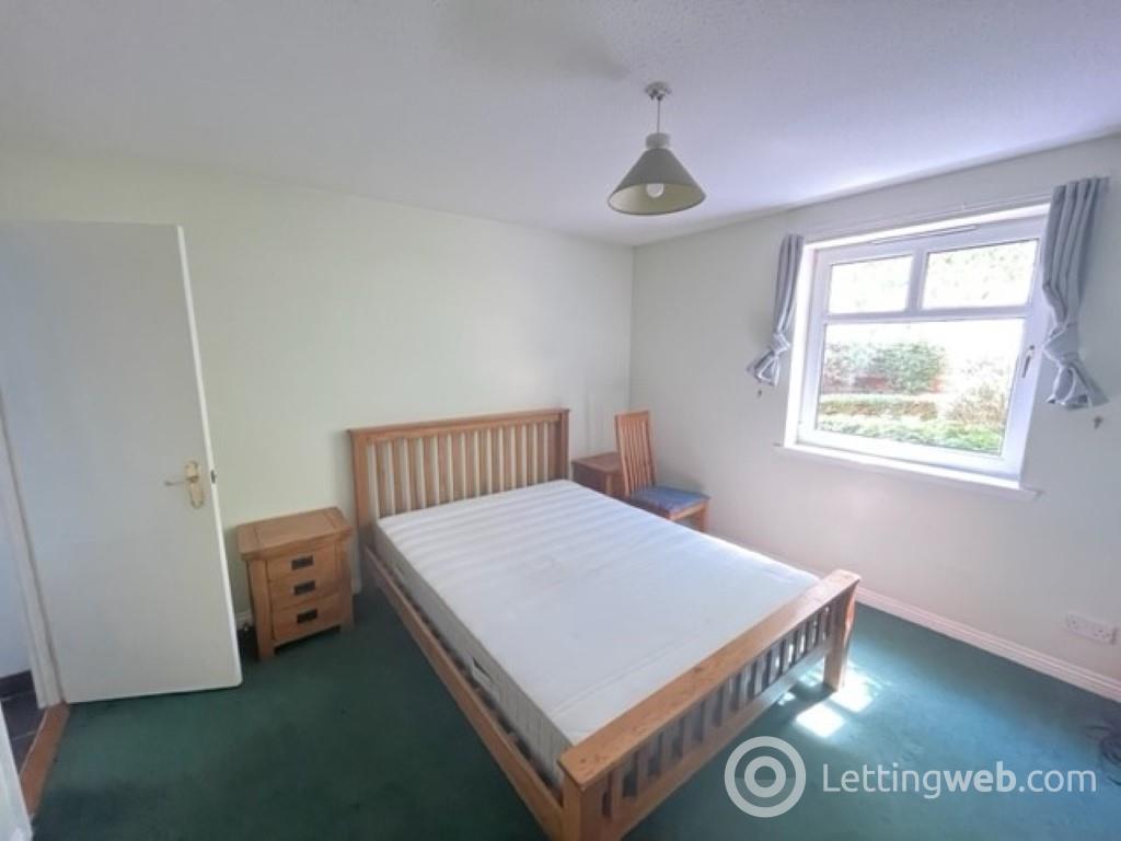 Property to rent in Sinclair Place, Edinburgh, EH11 1AG