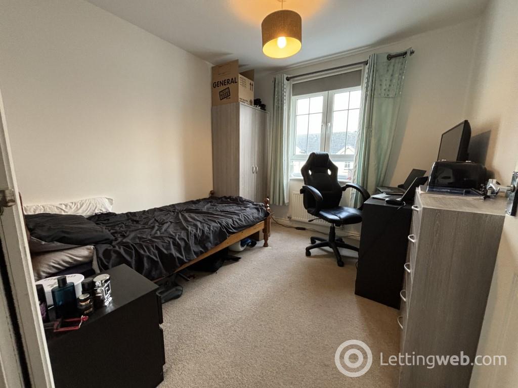 Property to rent in Pilmuir Place, Dunfermline, KY12 9FD