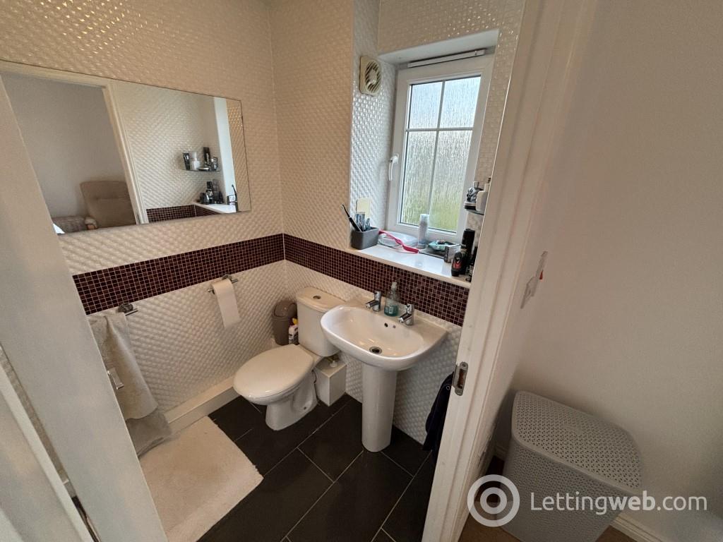 Property to rent in Pilmuir Place, Dunfermline, KY12 9FD