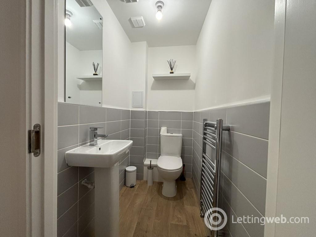 Property to rent in Walford Drive, Edinburgh, EH15 1AB