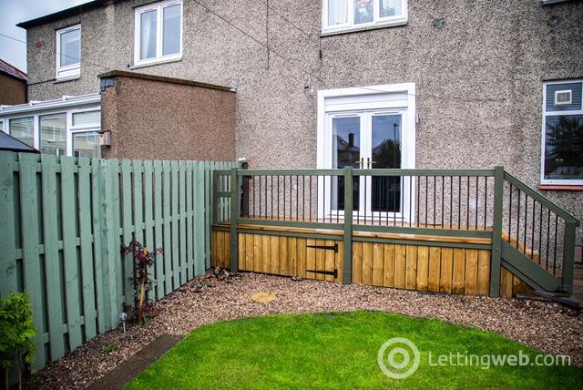 Property to rent in 80 Colinton Mains Road