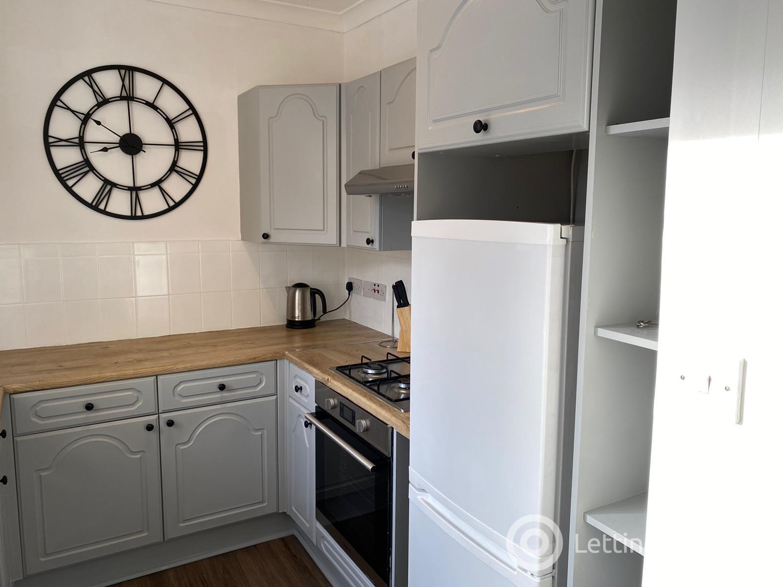 Property to rent in 31/2 Loganlea Drive