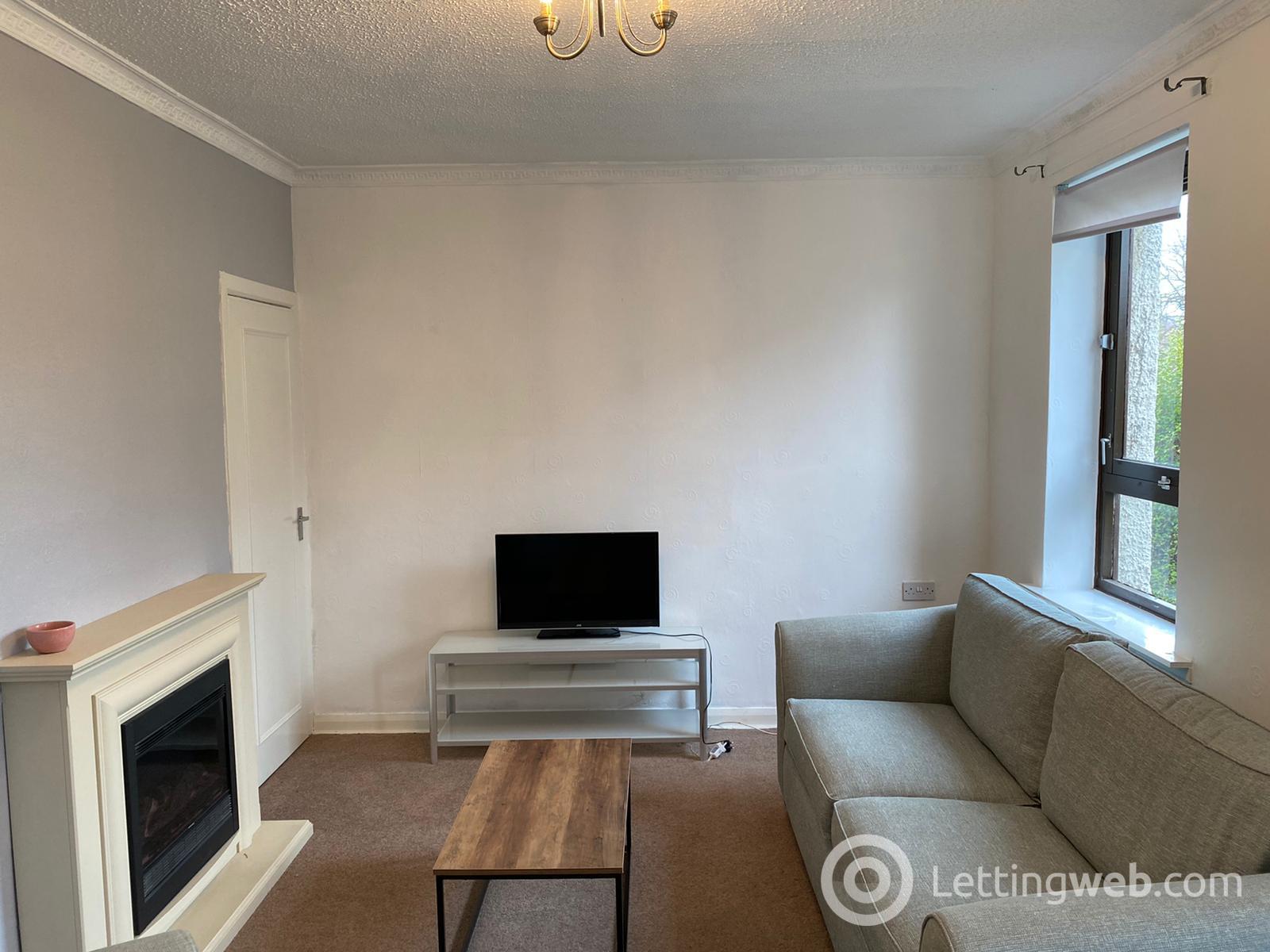 Property to rent in 31/2 Loganlea Drive