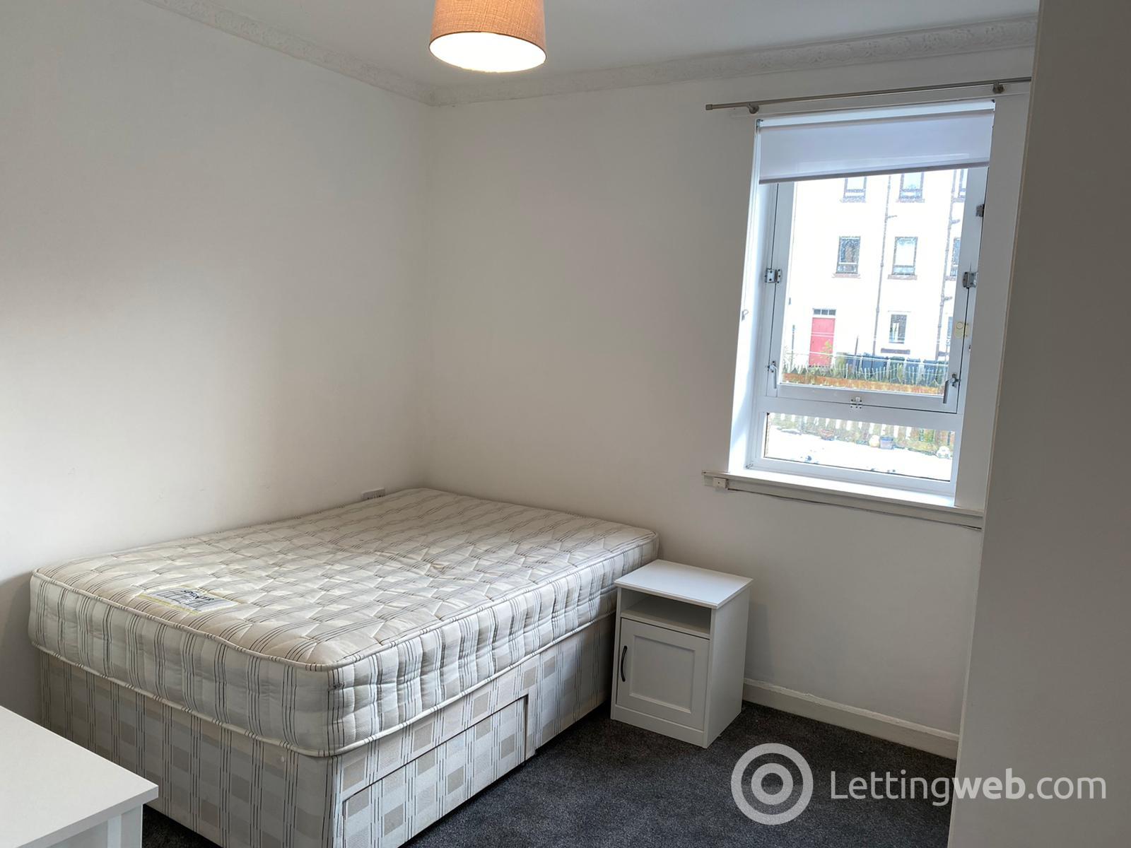 Property to rent in 31/2 Loganlea Drive