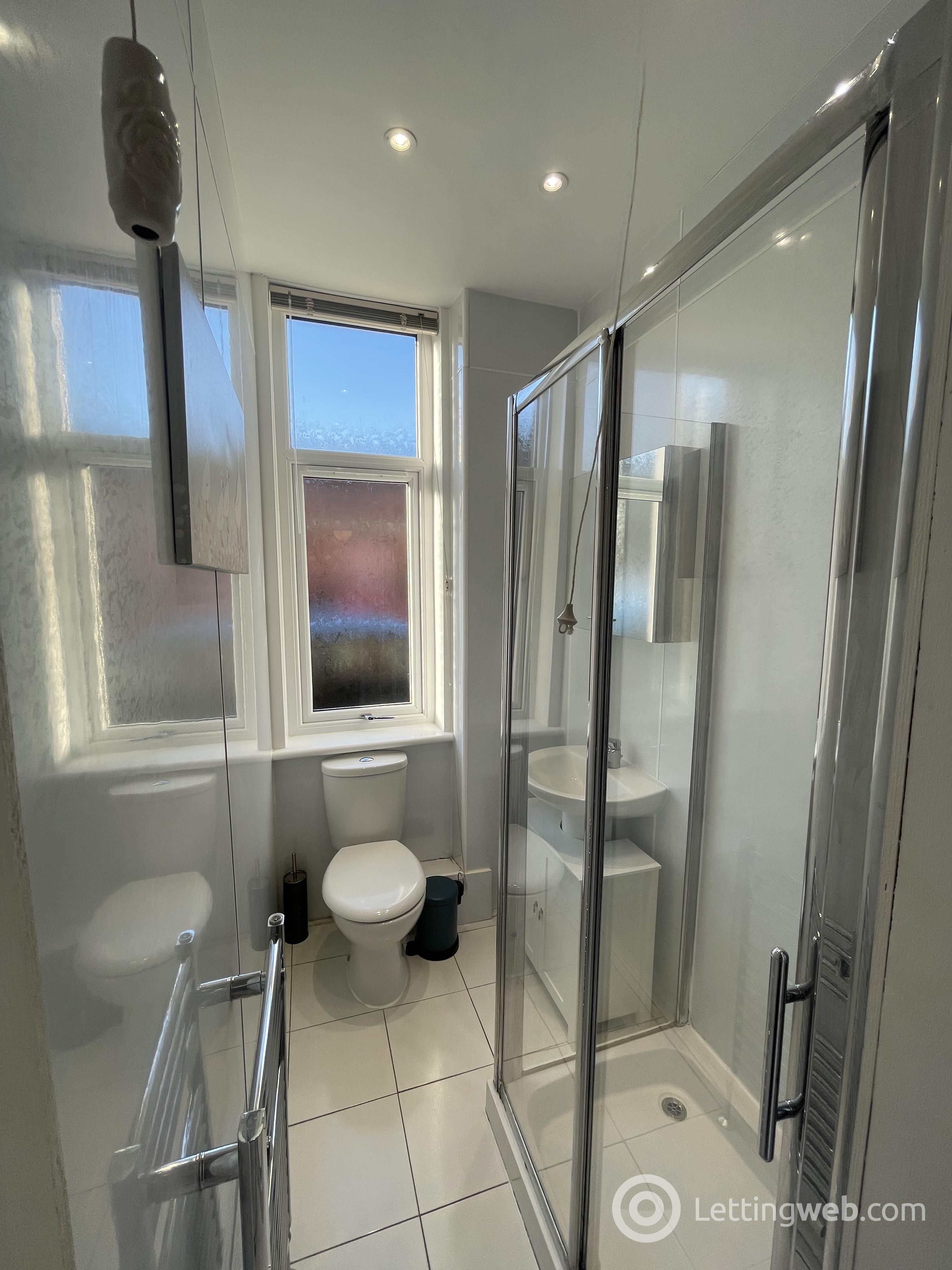 Property to rent in 6/1 Moat Terrace