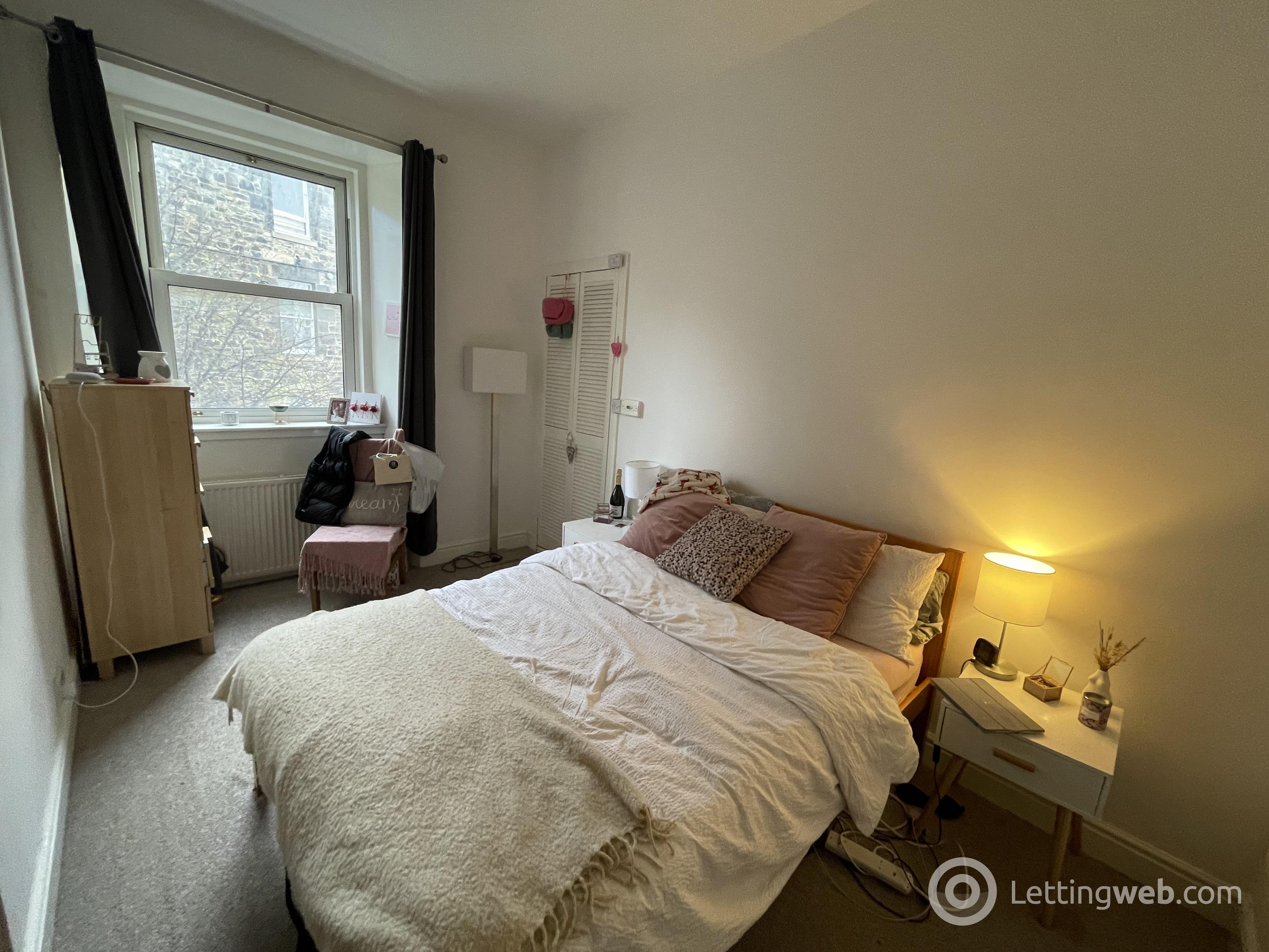 Property to rent in 9/6 Pirrie Street