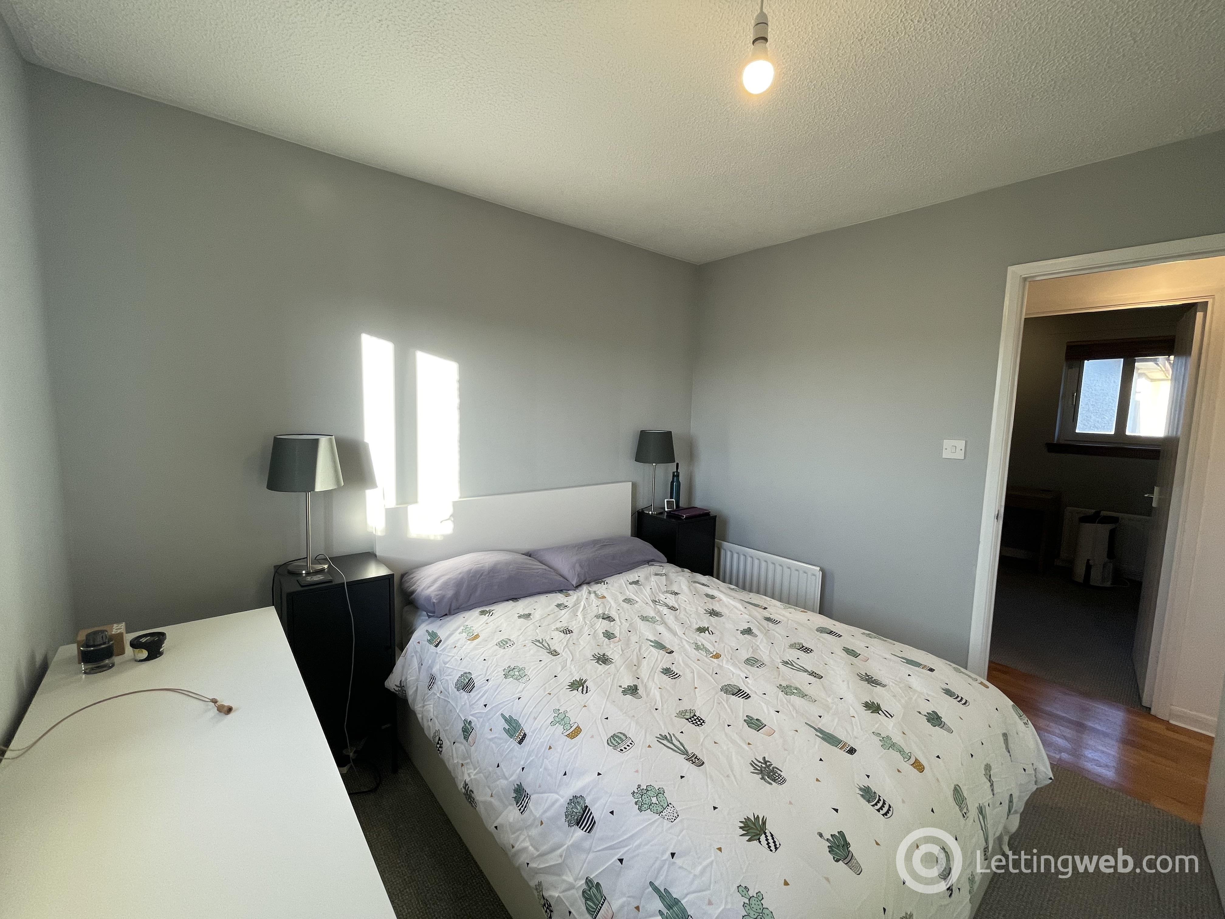 Property to rent in 263/8 Gogarloch Syke