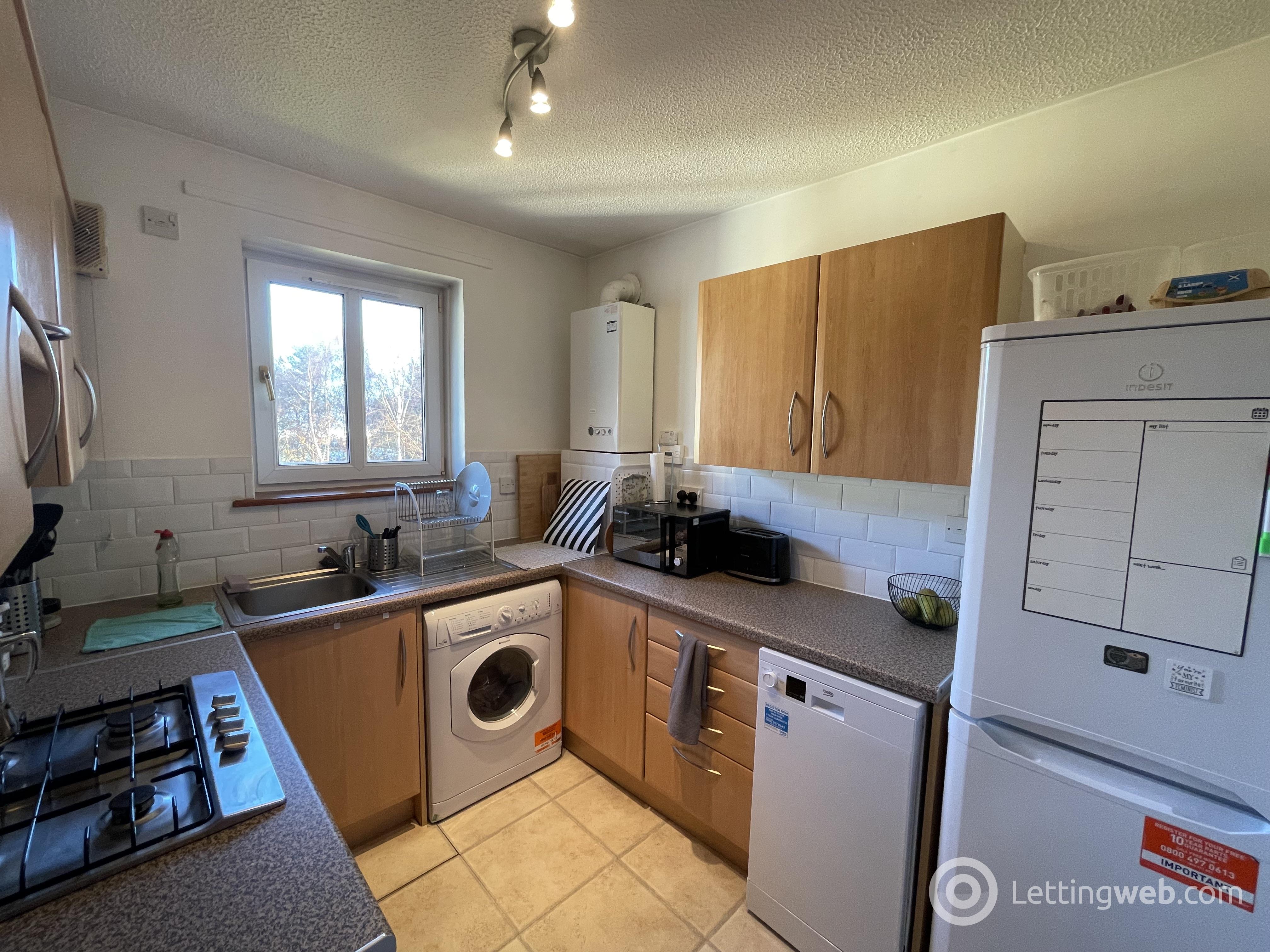 Property to rent in 263/8 Gogarloch Syke